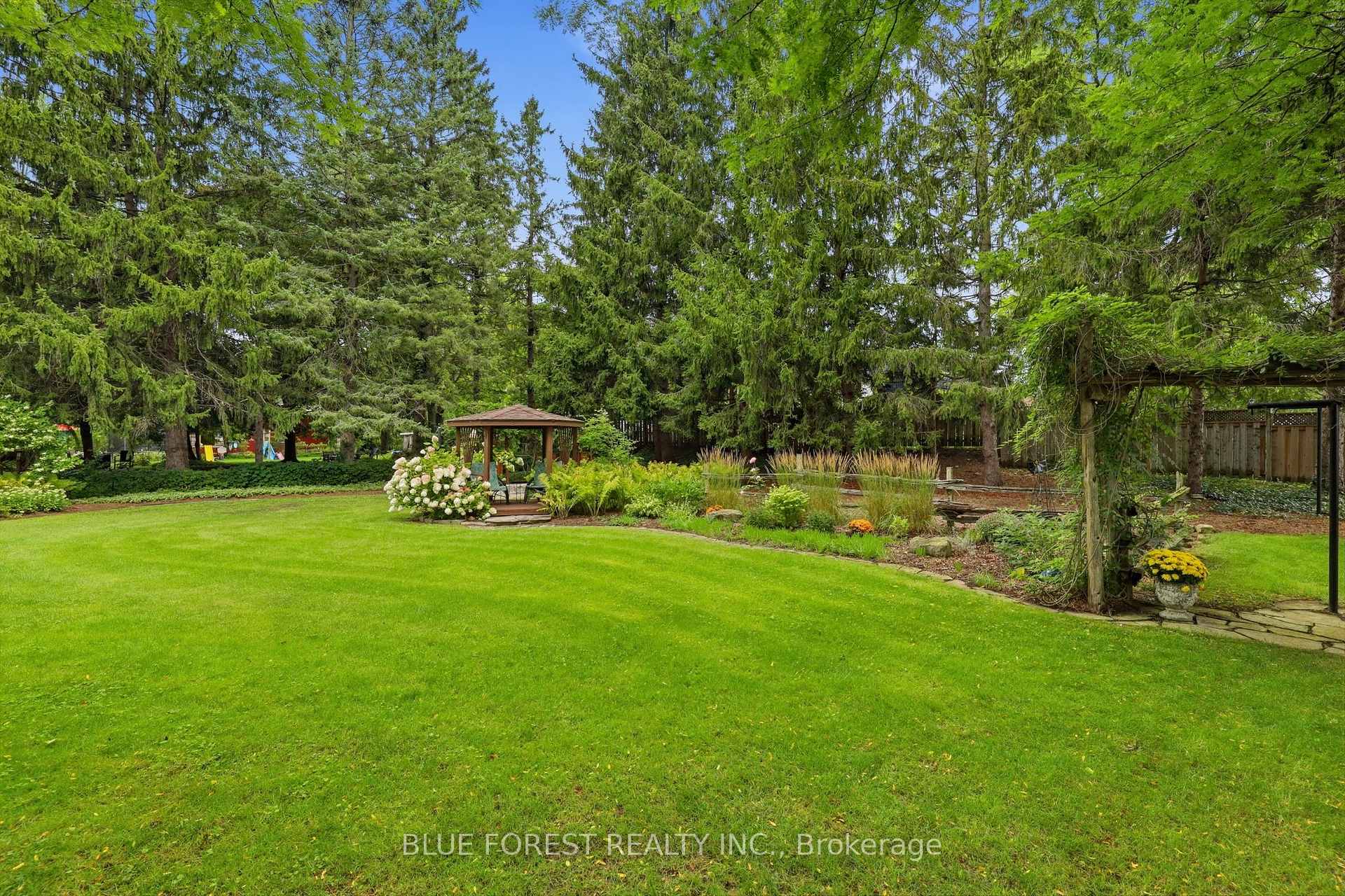 Photo 36 of 111 Arthur Street, Middlesex Centre, Komoka — HOMEH
