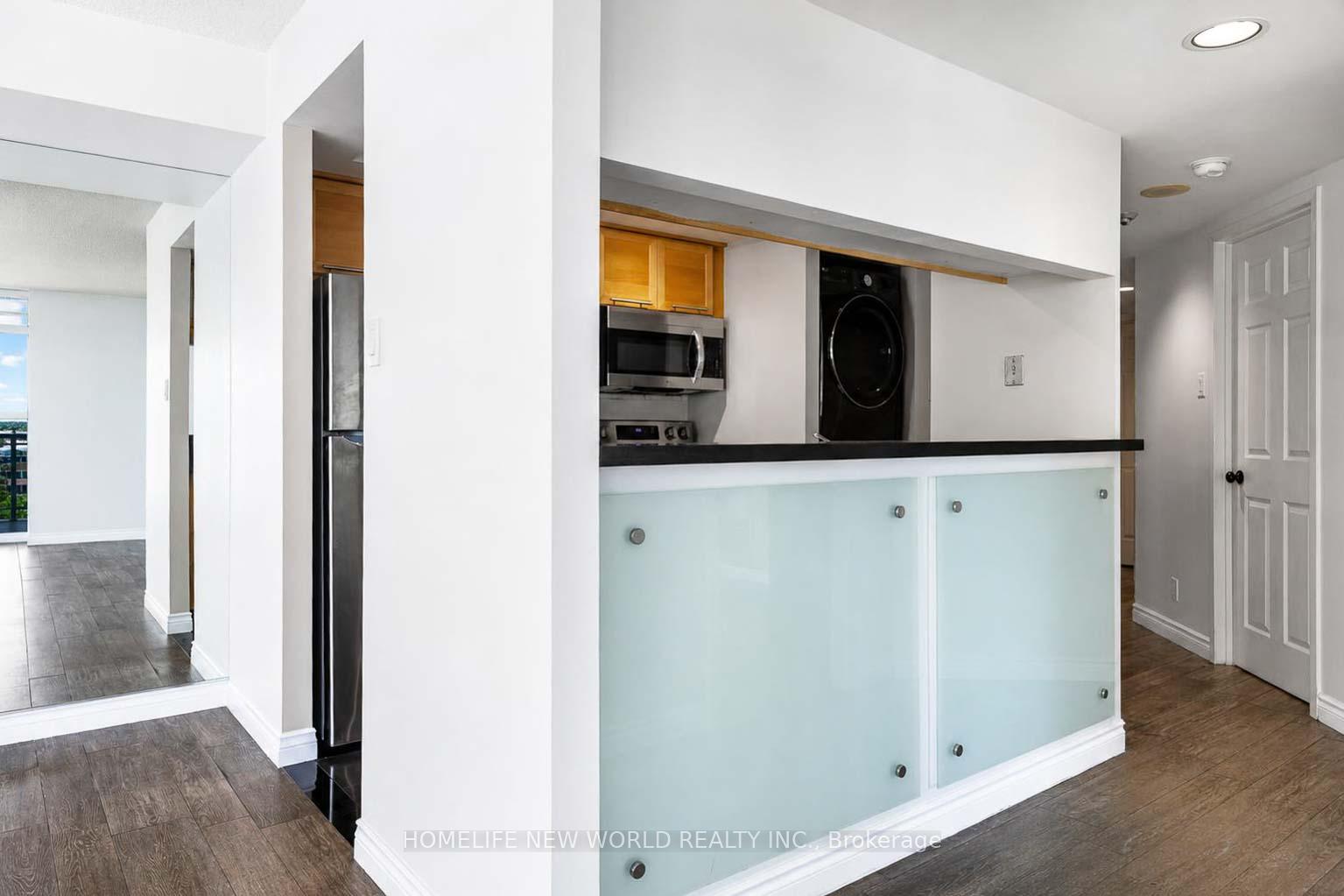 Photo 18 of Unit 1602, 77 Harbour Square, Toronto, Waterfront Communities — HOMEH