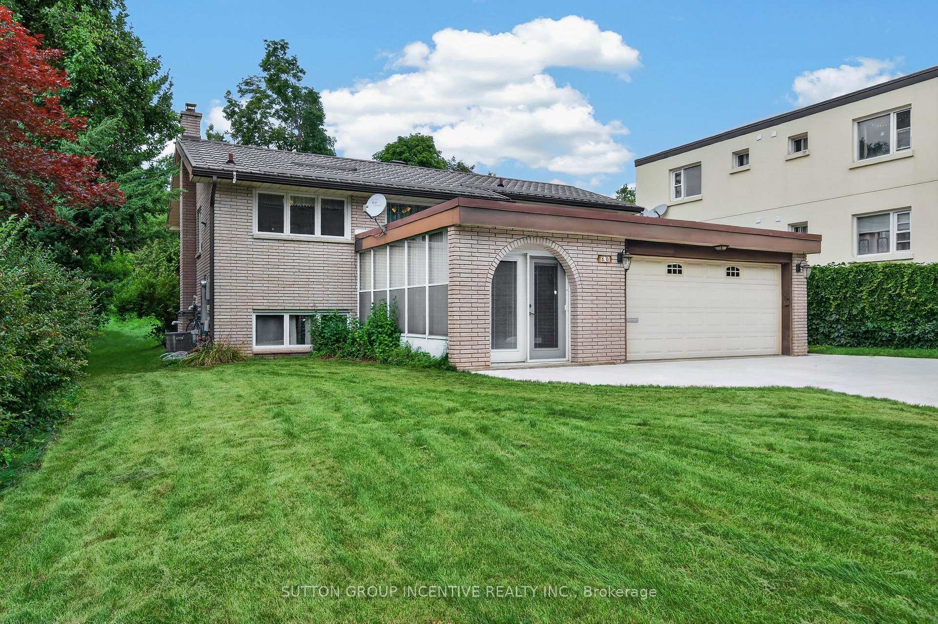 Photo 4 of 80 Shirley Avenue, Barrie, Sunnidale — HOMEH