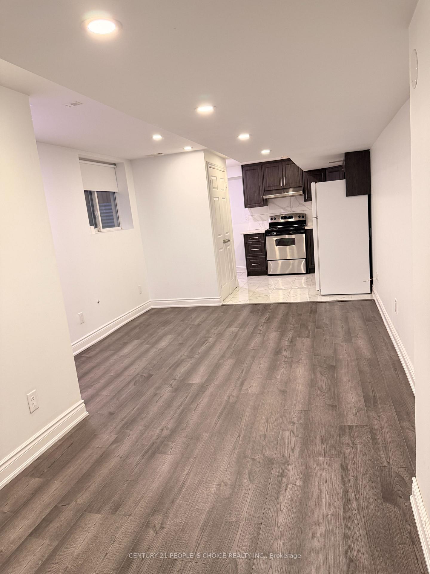 Photo 7 of Unit Unit 2, 36 Allangrove Drive, Brampton, Fletcher's Meadow — HOMEH