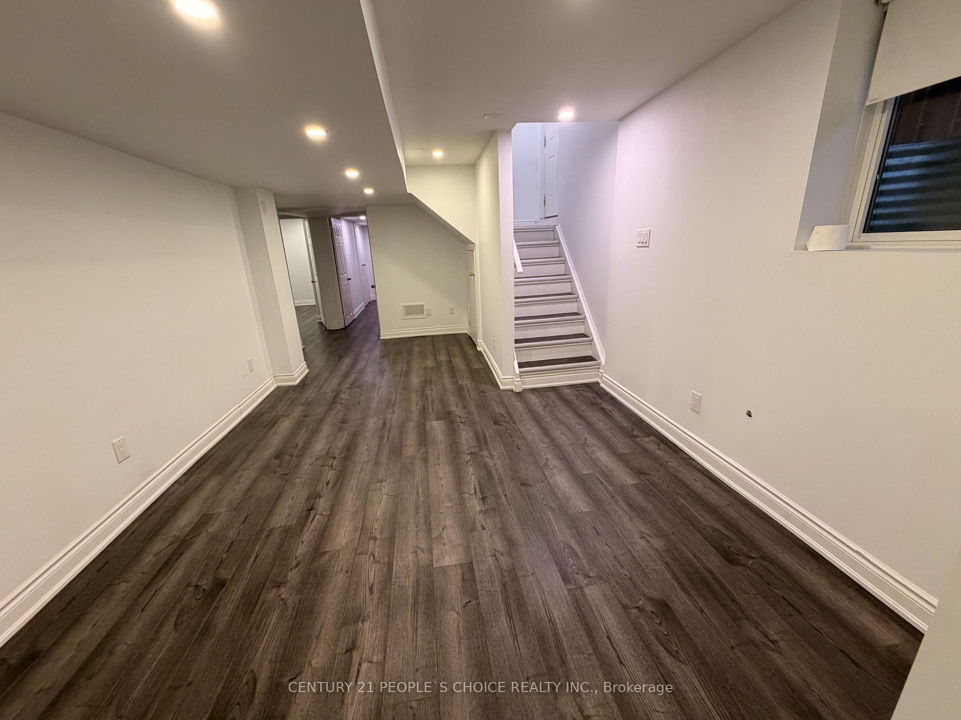 Photo 8 of Unit Unit 2, 36 Allangrove Drive, Brampton, Fletcher's Meadow — HOMEH