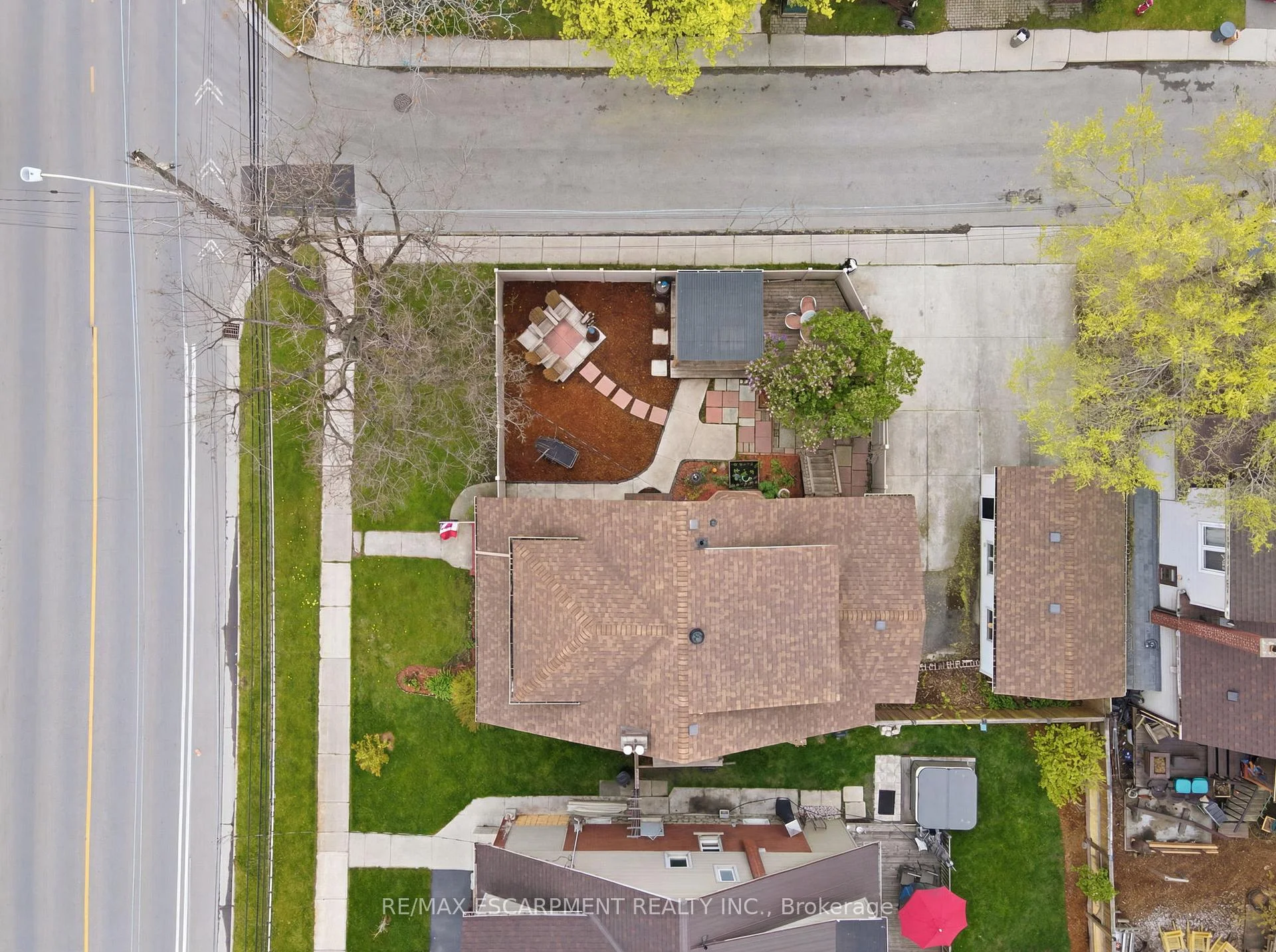 Photo 4 of 230 Beach Boulevard, Hamilton, Hamilton Beach — HOMEH