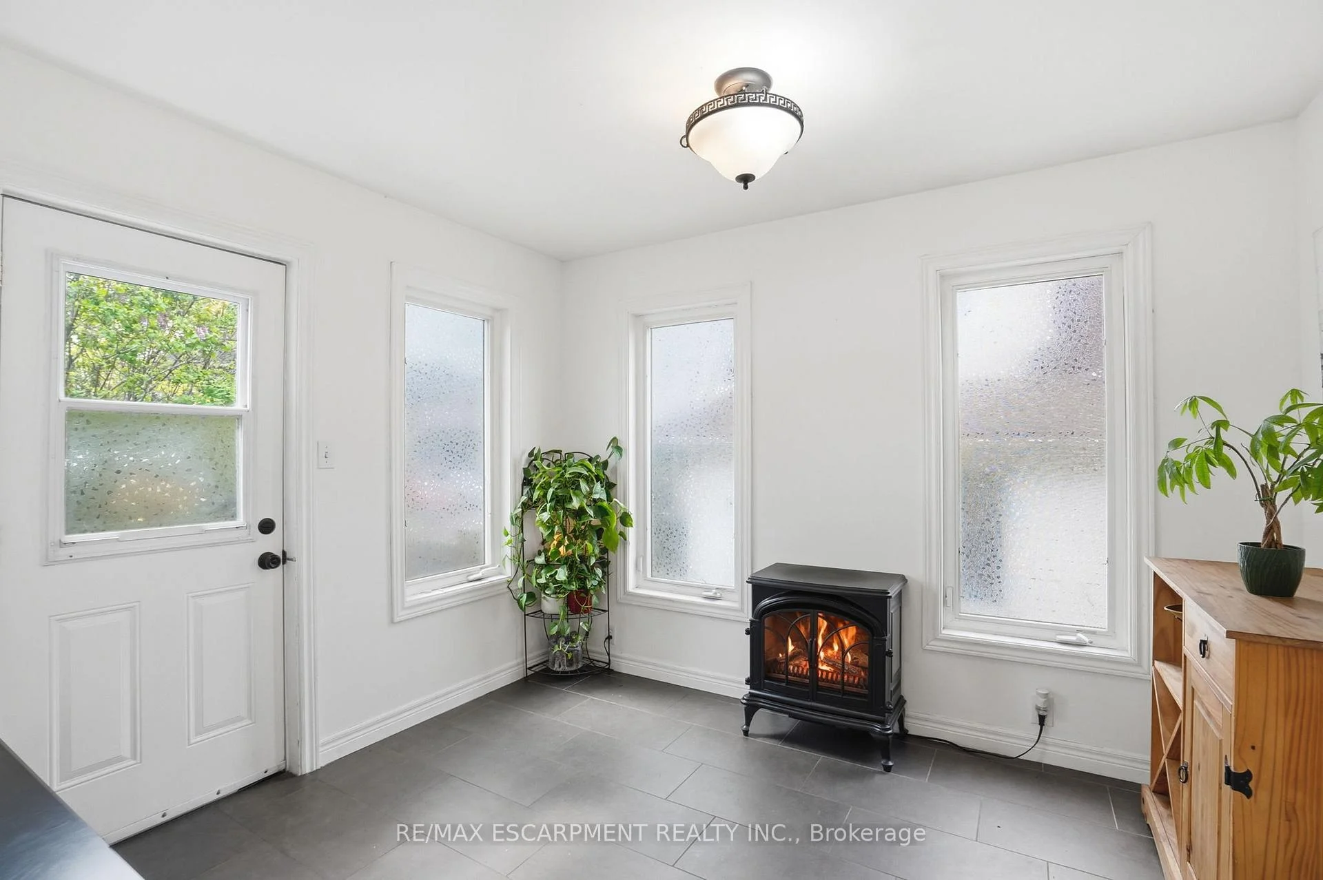 Photo 24 of 230 Beach Boulevard, Hamilton, Hamilton Beach — HOMEH