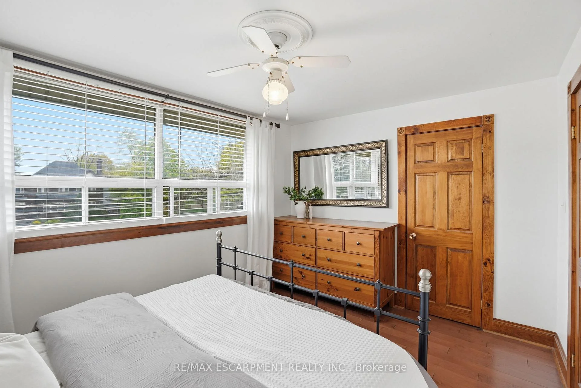 Photo 32 of 230 Beach Boulevard, Hamilton, Hamilton Beach — HOMEH