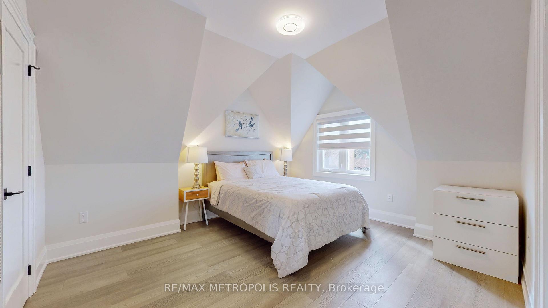 Photo 24 of Unit 2&3 Floor, 165 Manning Avenue, Toronto, Trinity-Bellwoods — HOMEH