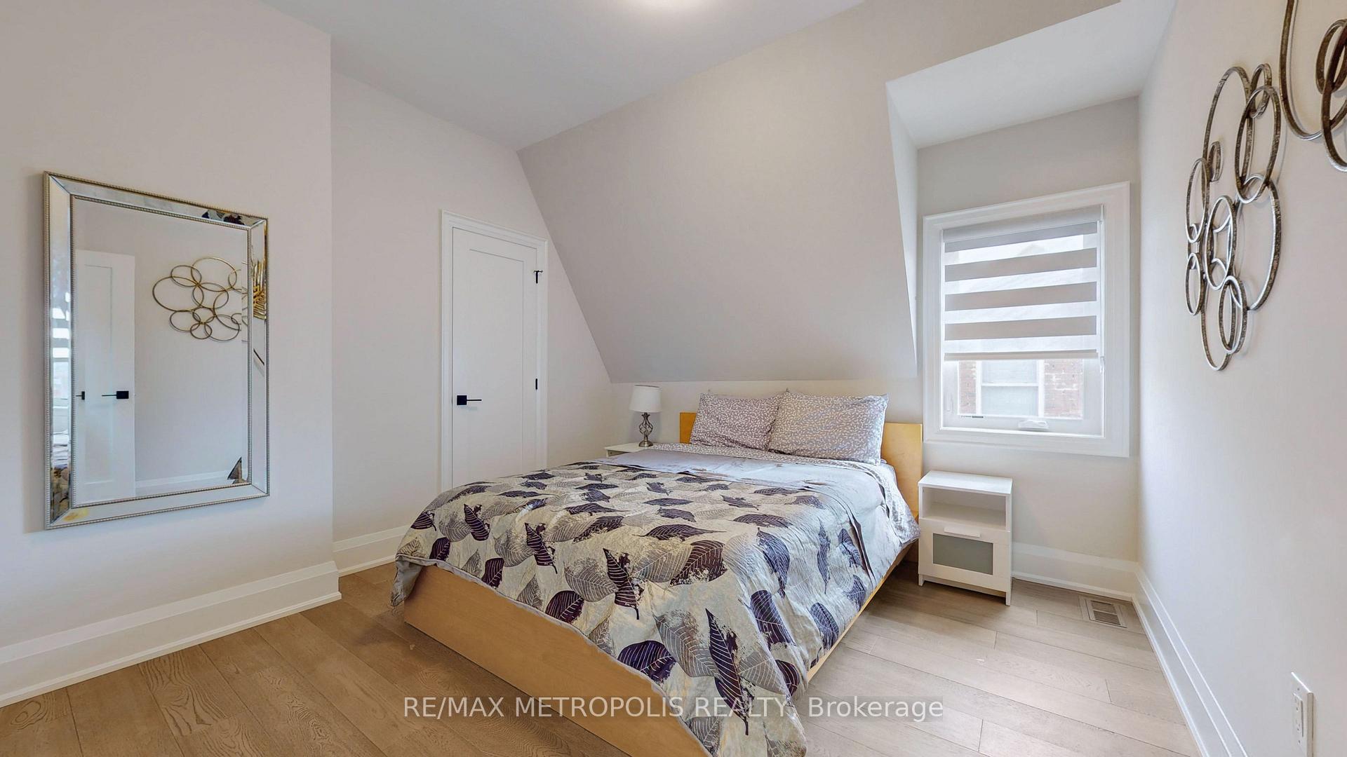 Photo 26 of Unit 2&3 Floor, 165 Manning Avenue, Toronto, Trinity-Bellwoods — HOMEH