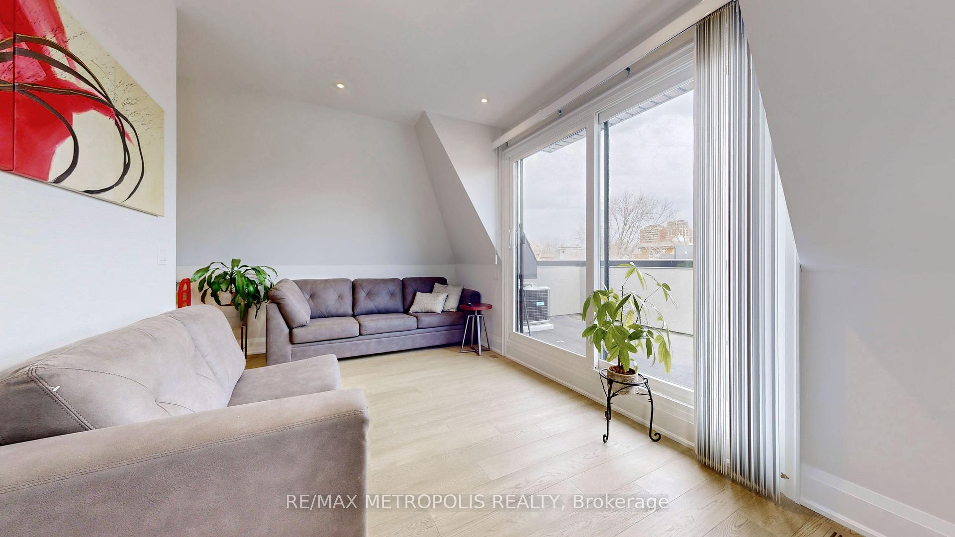 Photo 31 of Unit 2&3 Floor, 165 Manning Avenue, Toronto, Trinity-Bellwoods — HOMEH