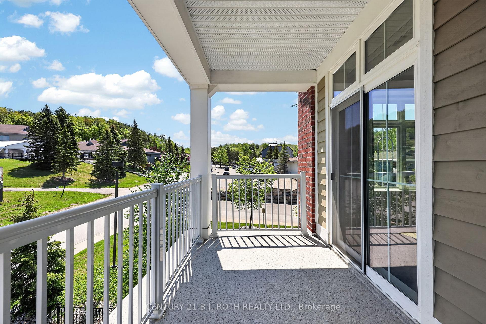 Photo 13 of Unit 310, 40 Horseshoe Boulevard, Oro-Medonte, Horseshoe Valley — HOMEH