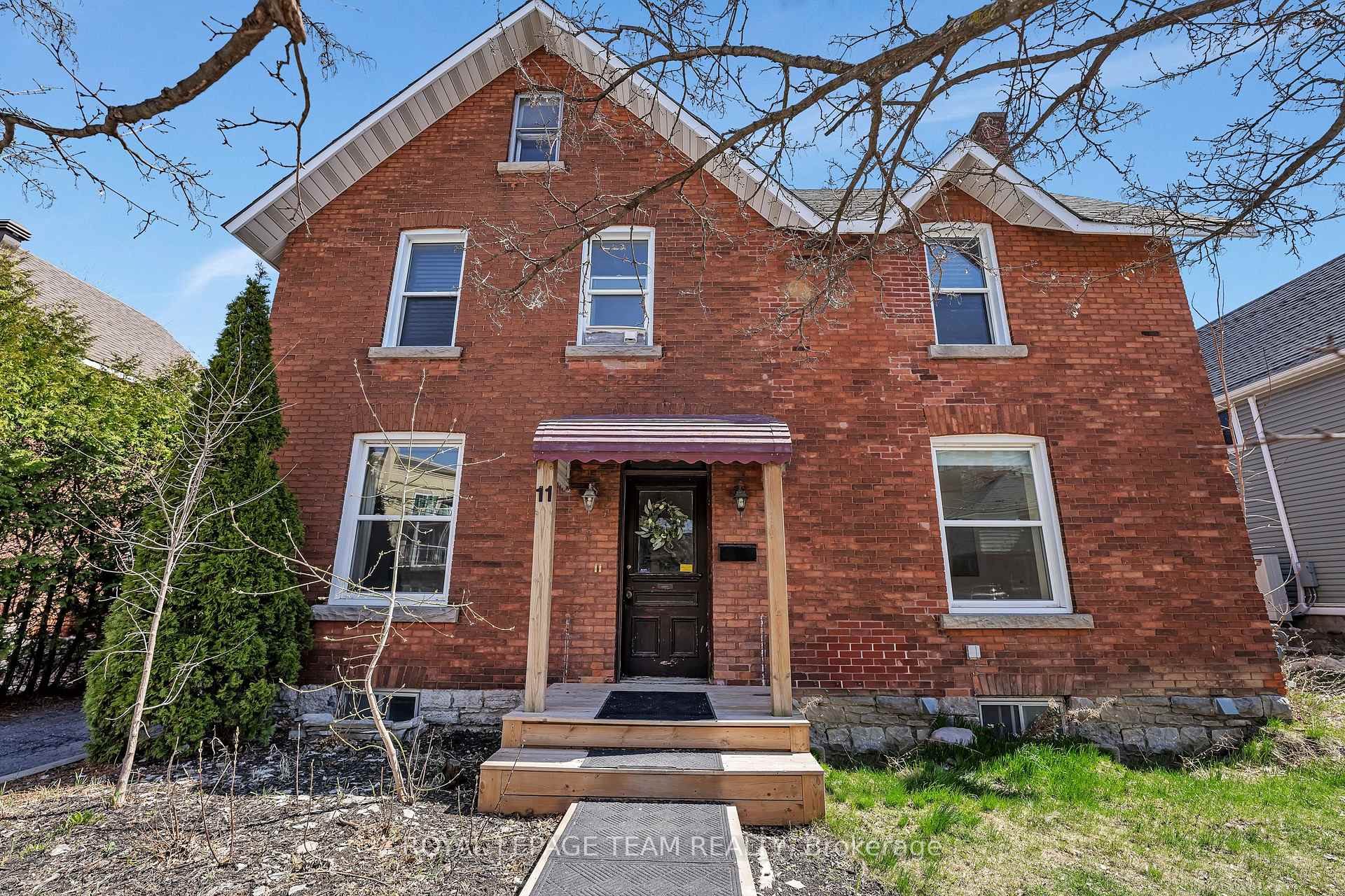 Photo 3 of 11 Sherbrooke Avenue, Ottawa, Hintonburg — HOMEH
