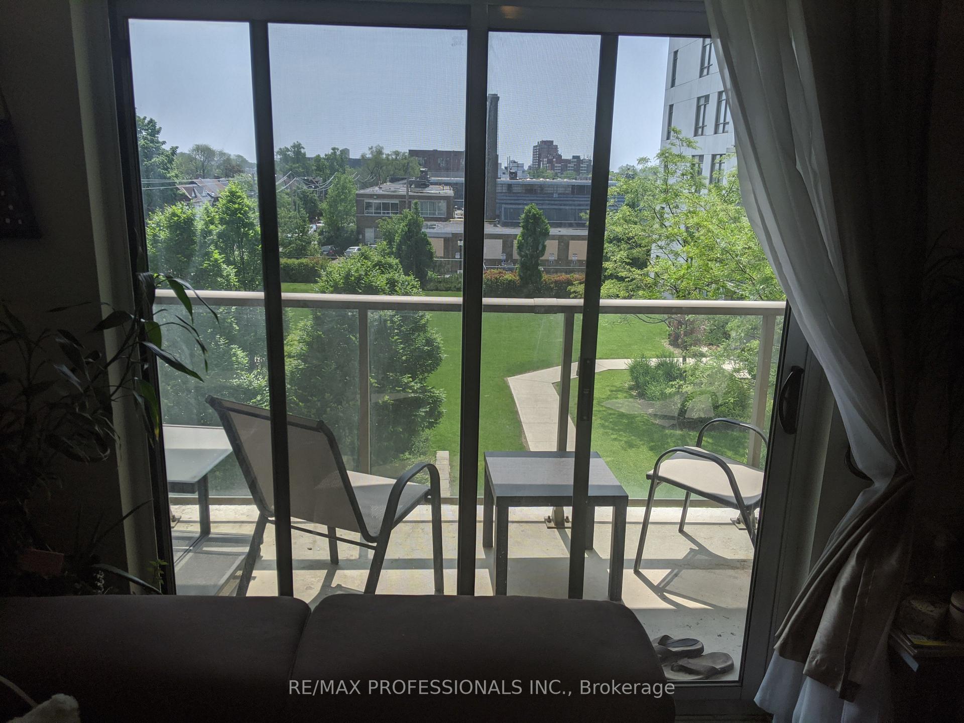 Photo 5 of Unit 325, 812 Lansdowne Avenue, Toronto, Dovercourt-Wallace Emerson-Junction — HOMEH