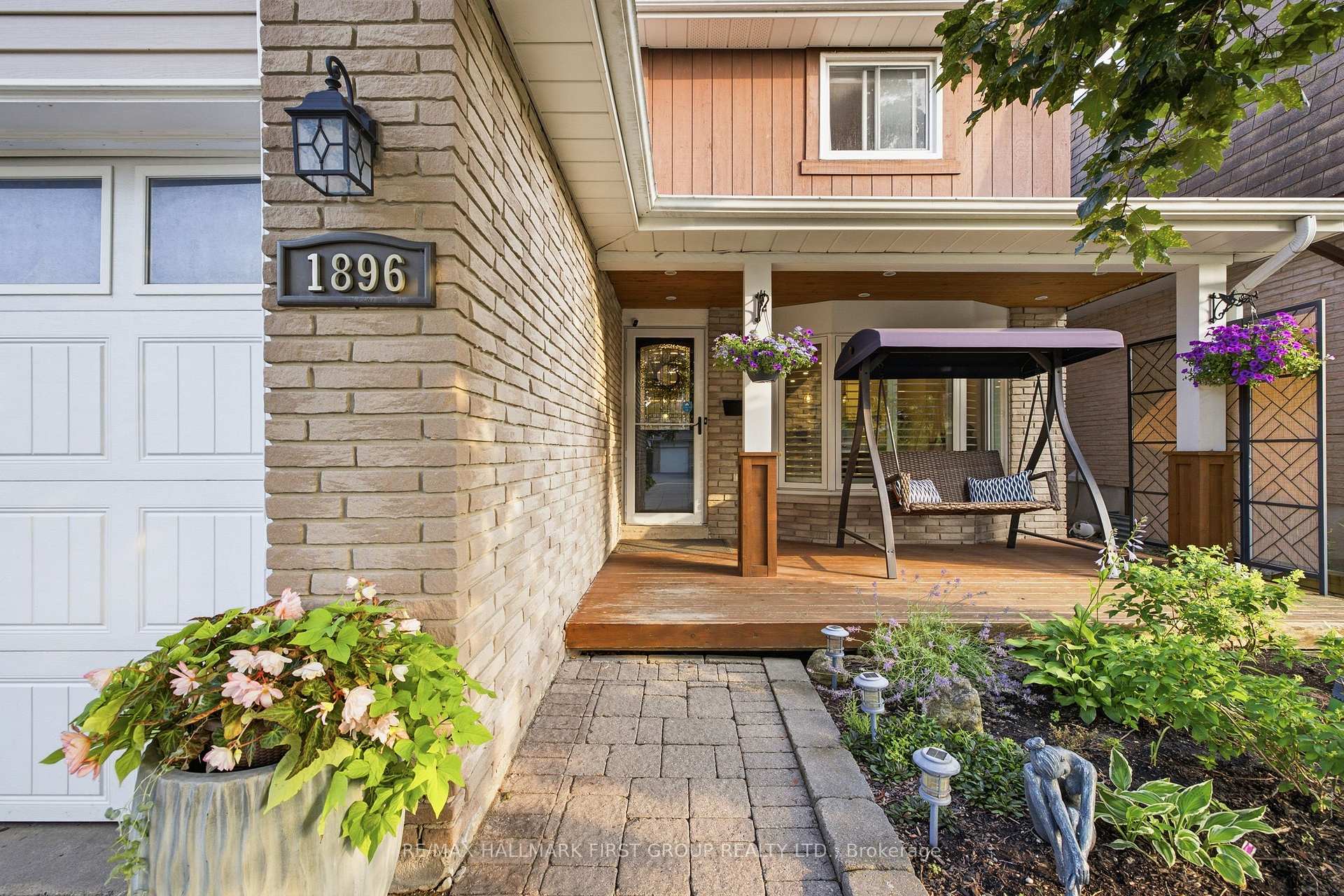 Photo 1 of 1896 New Street, Pickering, Amberlea — HOMEH