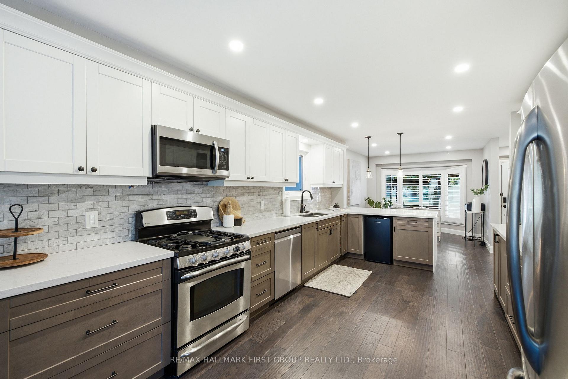 Photo 7 of 1896 New Street, Pickering, Amberlea — HOMEH