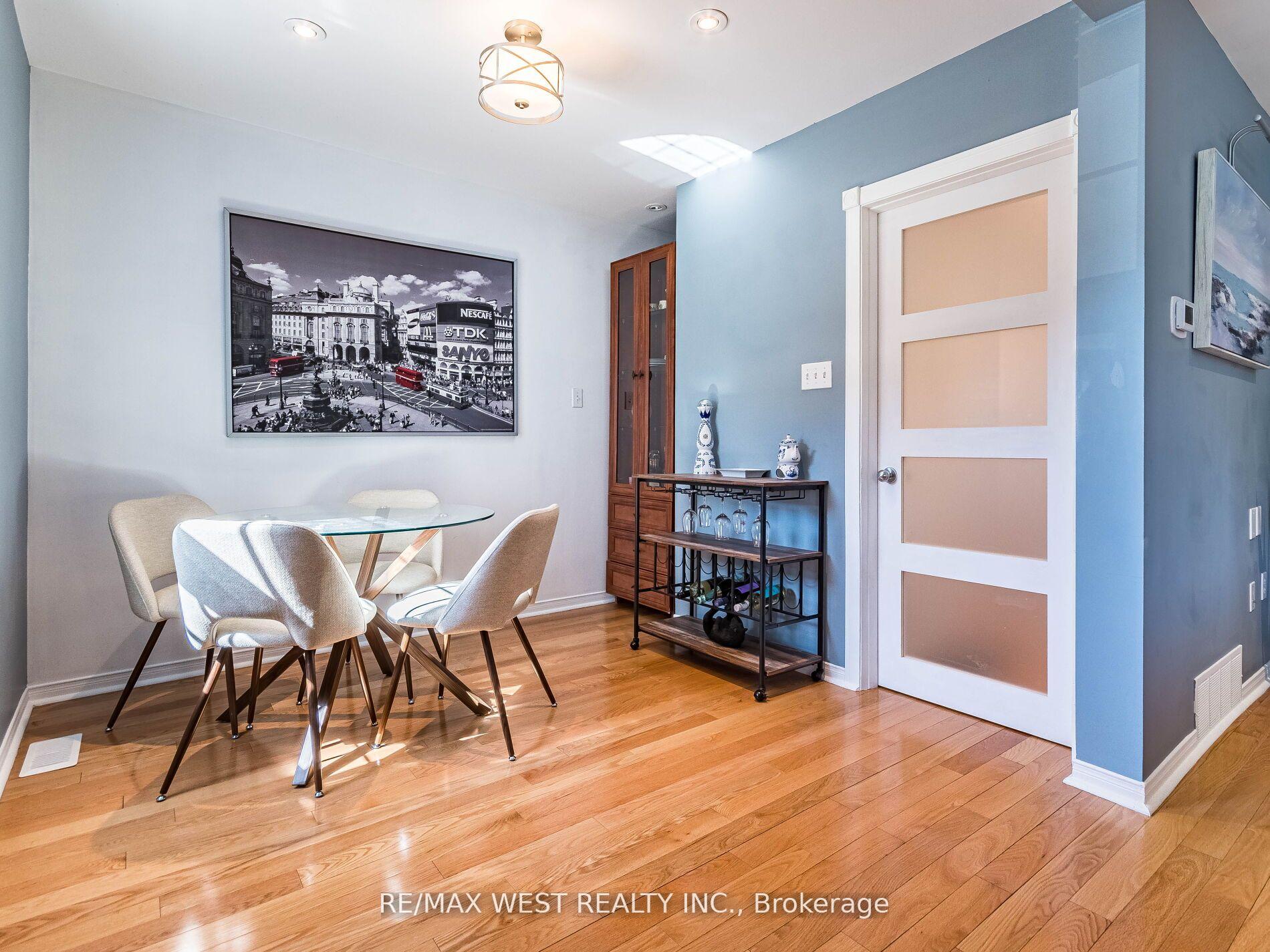 Photo 15 of 76 Laburnham Avenue, Etobicoke, Long Branch — HOMEH