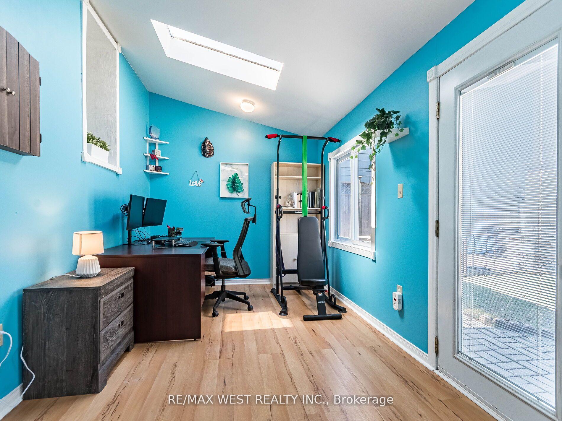 Photo 34 of 76 Laburnham Avenue, Etobicoke, Long Branch — HOMEH