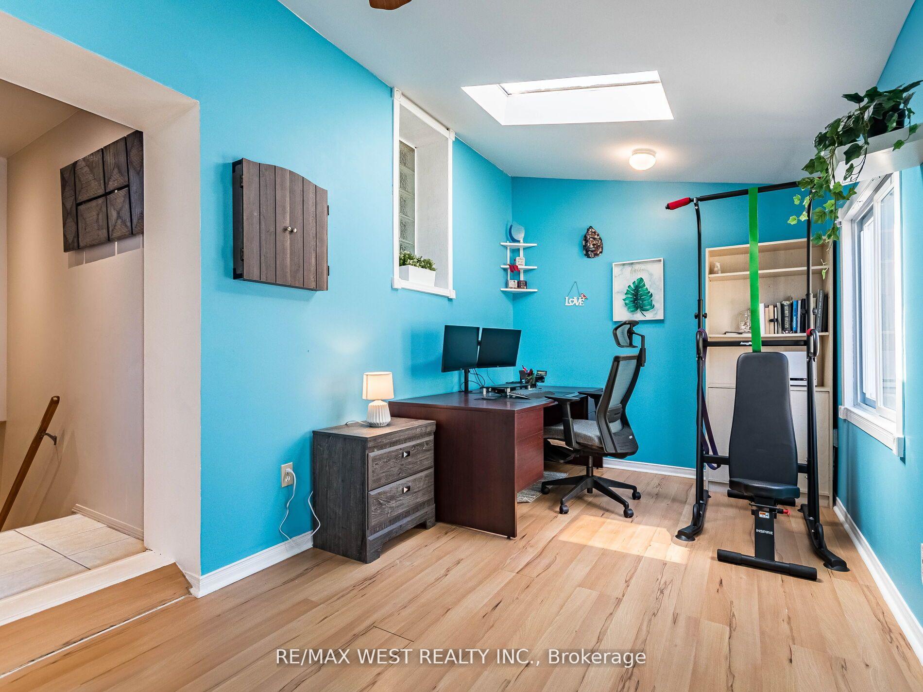 Photo 29 of 76 Laburnham Avenue, Etobicoke, Long Branch — HOMEH