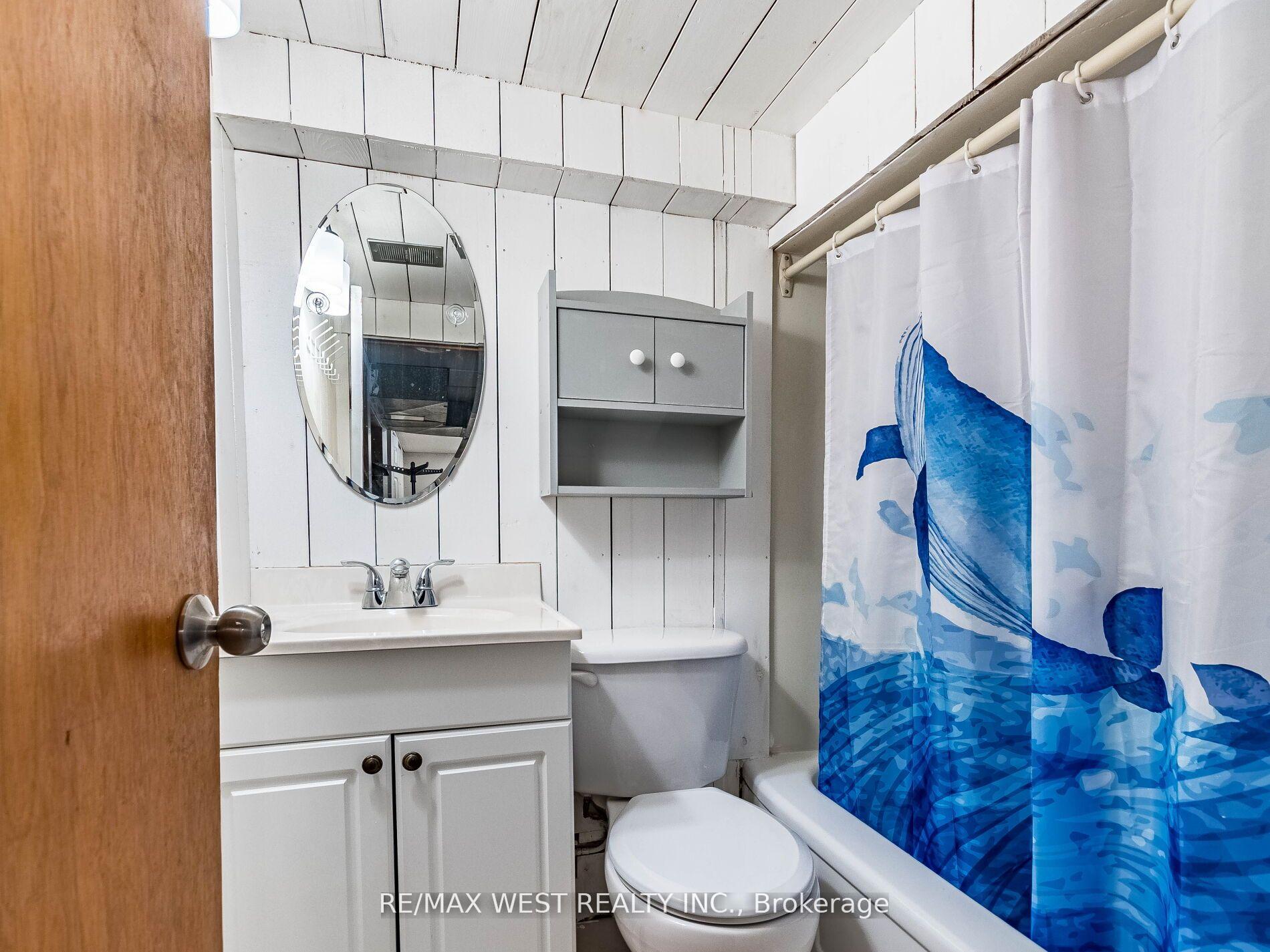 Photo 35 of 76 Laburnham Avenue, Etobicoke, Long Branch — HOMEH