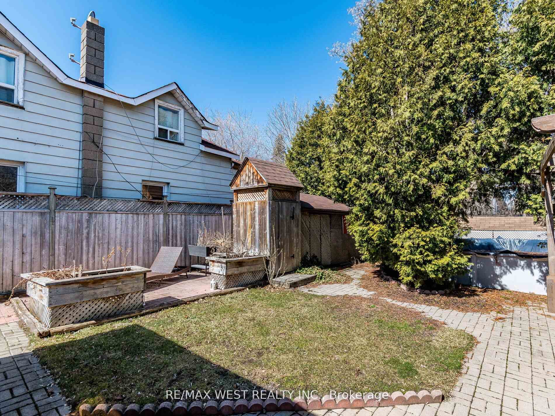 Photo 41 of 76 Laburnham Avenue, Etobicoke, Long Branch — HOMEH