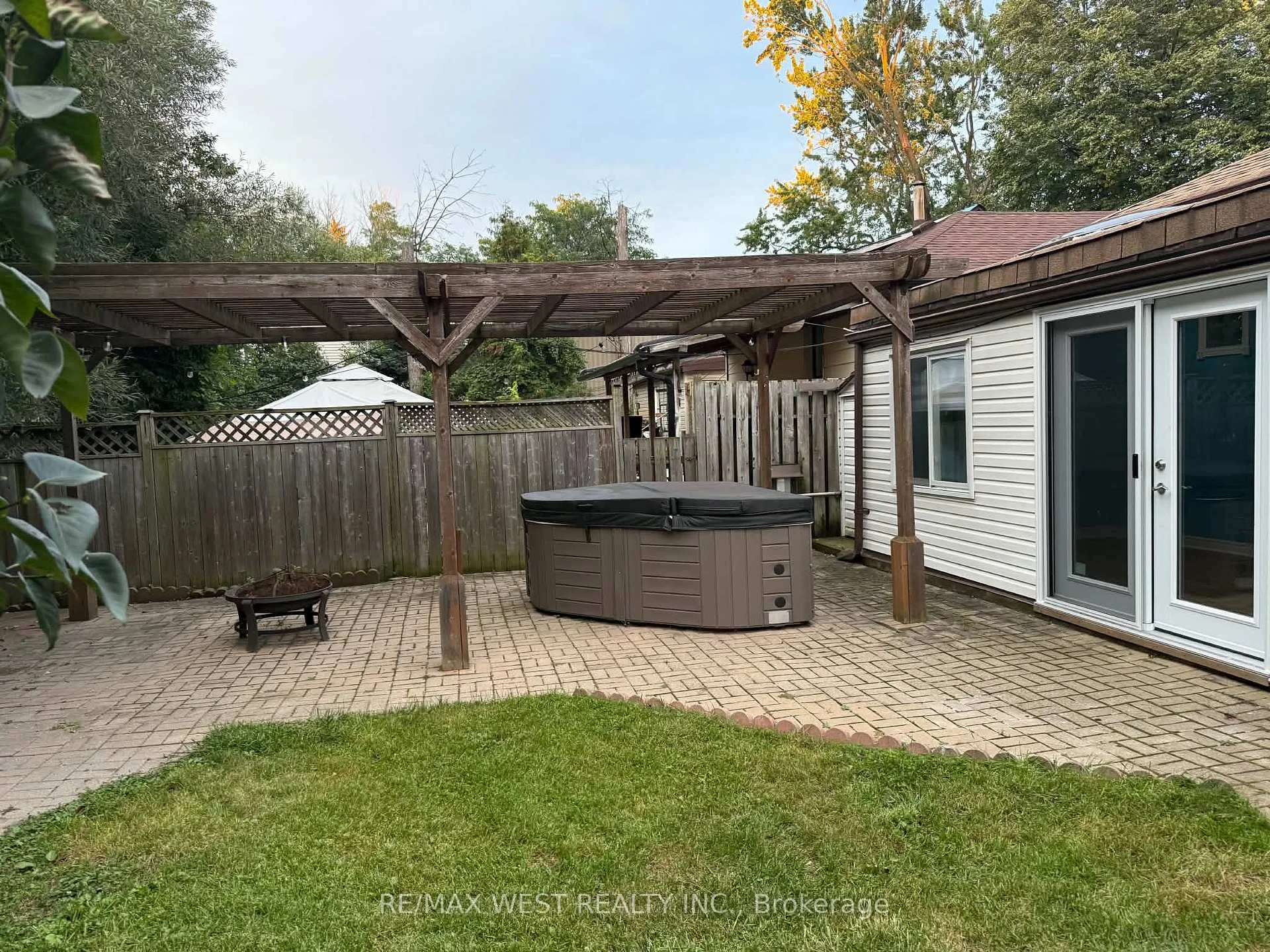 Photo 49 of 76 Laburnham Avenue, Etobicoke, Long Branch — HOMEH