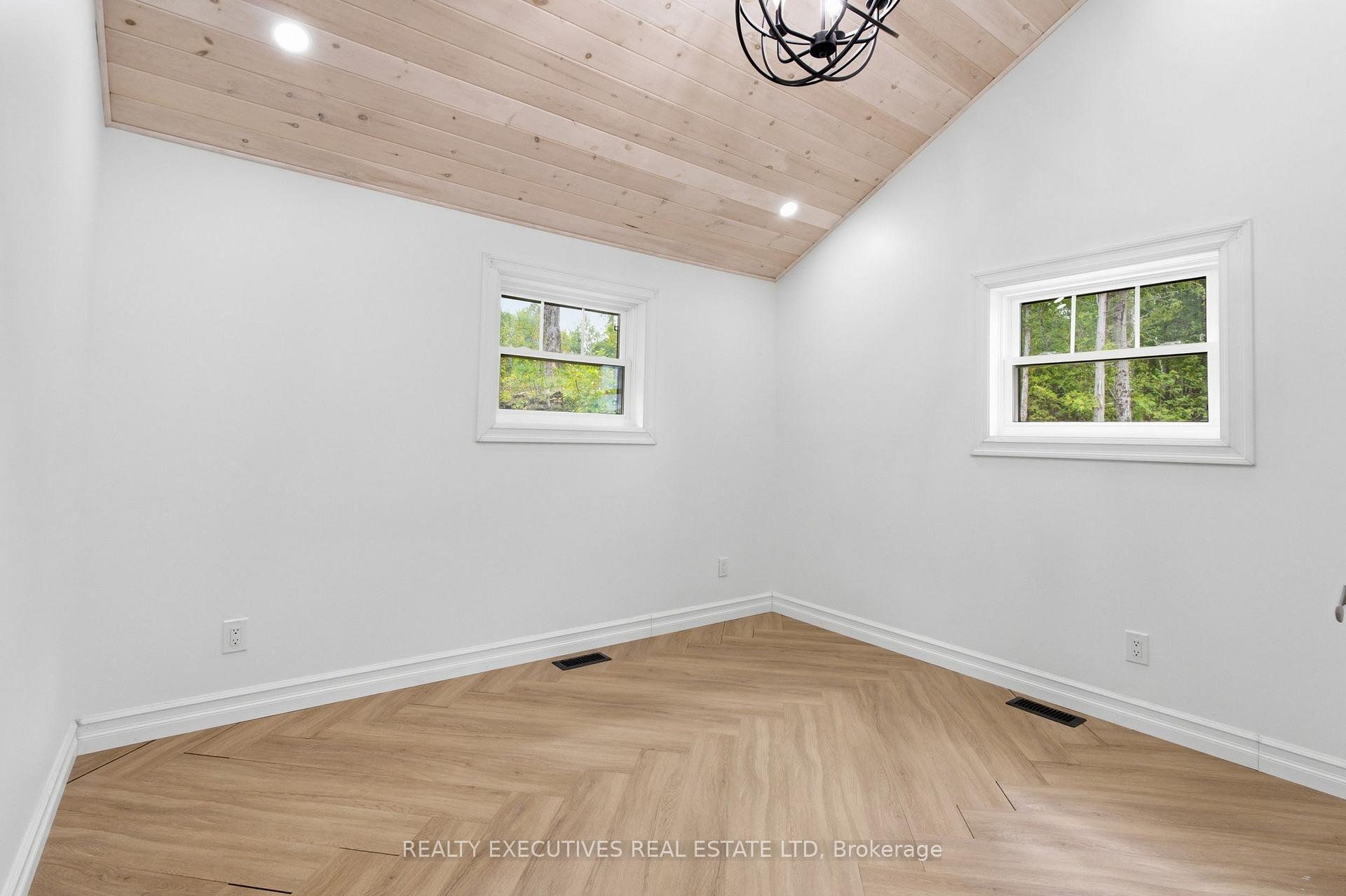 Photo 16 of 1014A Brewer Road, Frontenac, Frontenac Centre — HOMEH