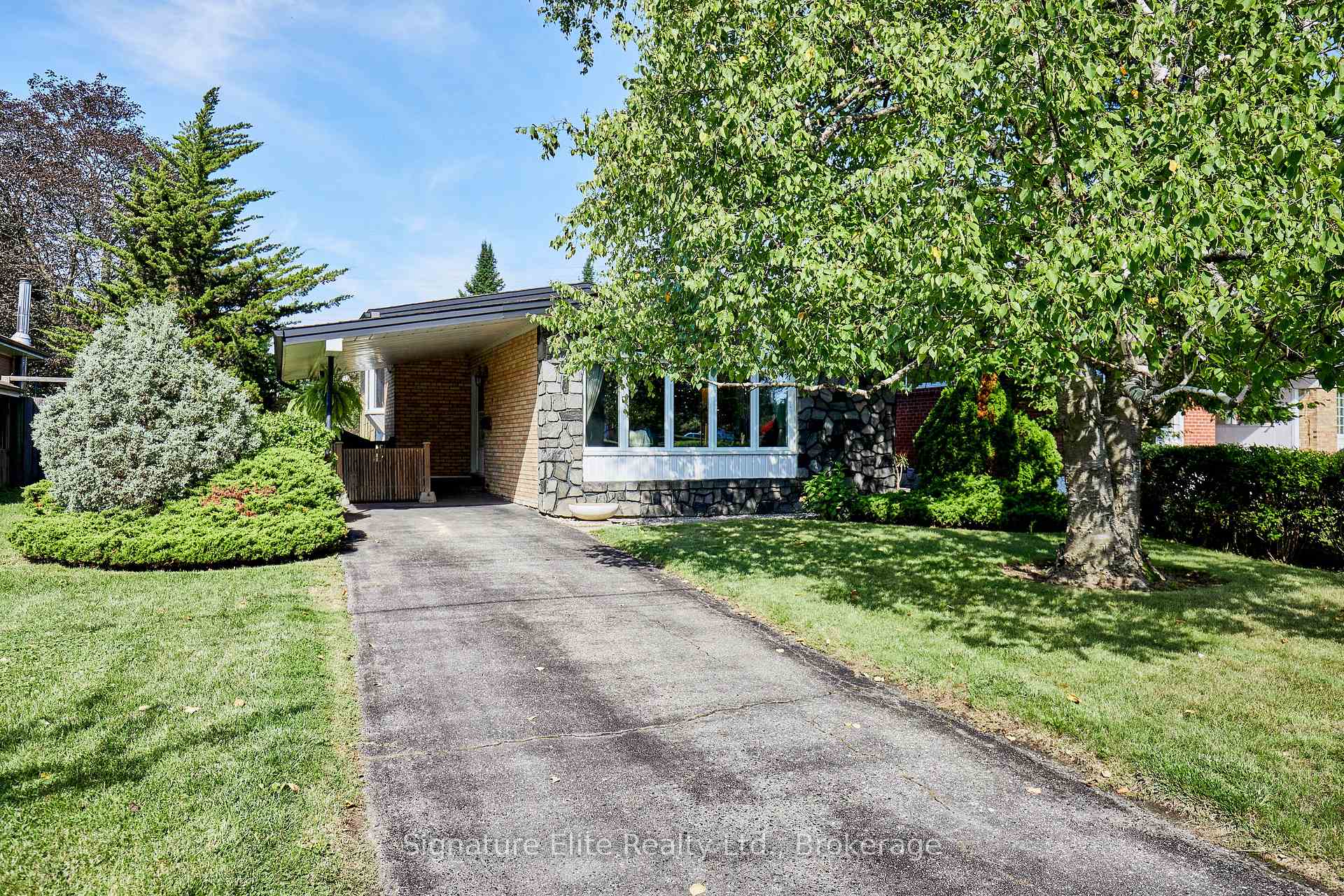 Photo 63 of 122 Haileybury Drive, Scarborough, Bendale — HOMEH