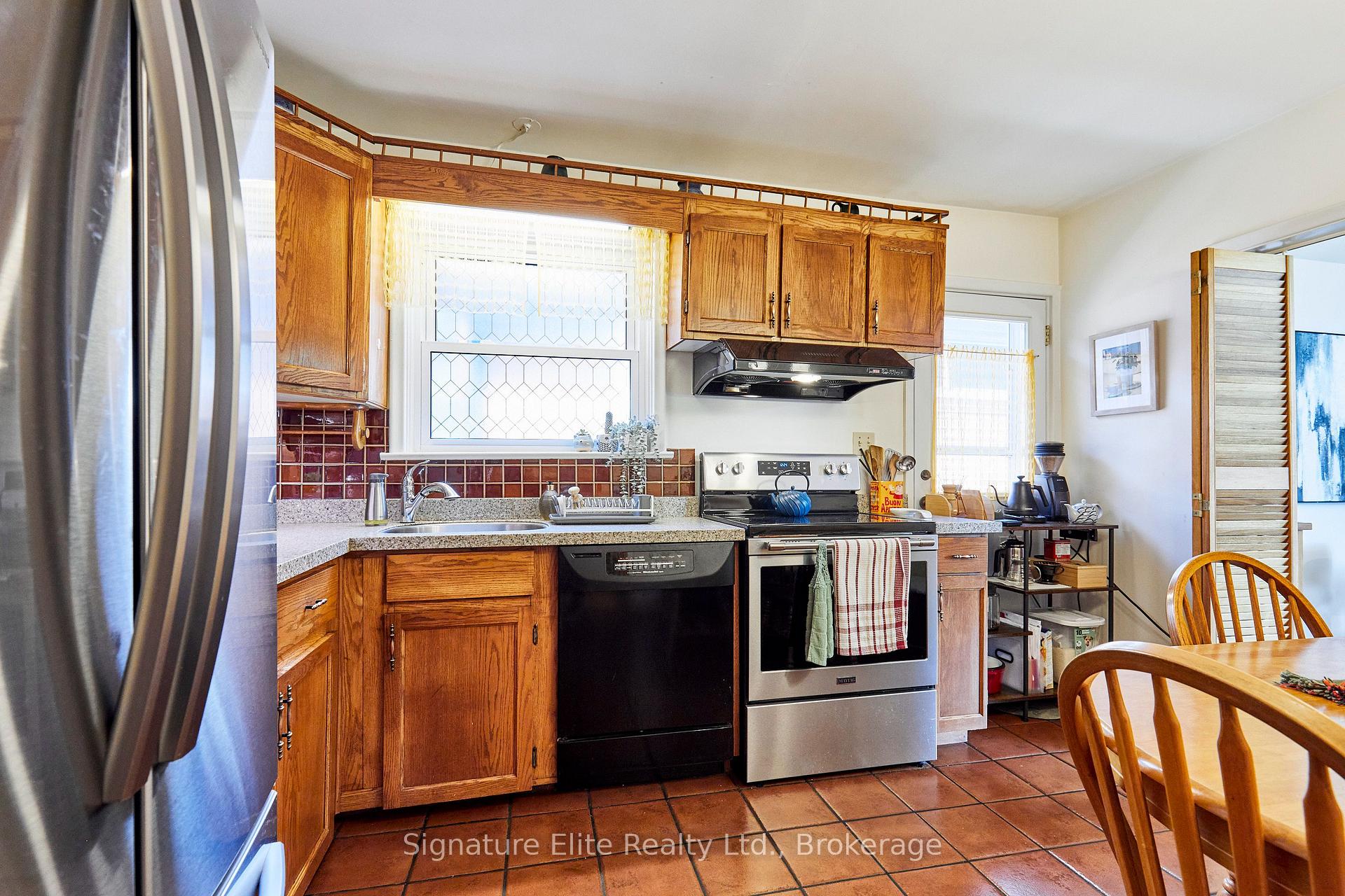 Photo 17 of 122 Haileybury Drive, Scarborough, Bendale — HOMEH