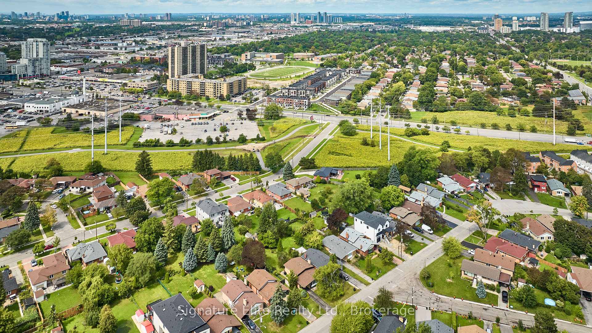 Photo 59 of 122 Haileybury Drive, Scarborough, Bendale — HOMEH