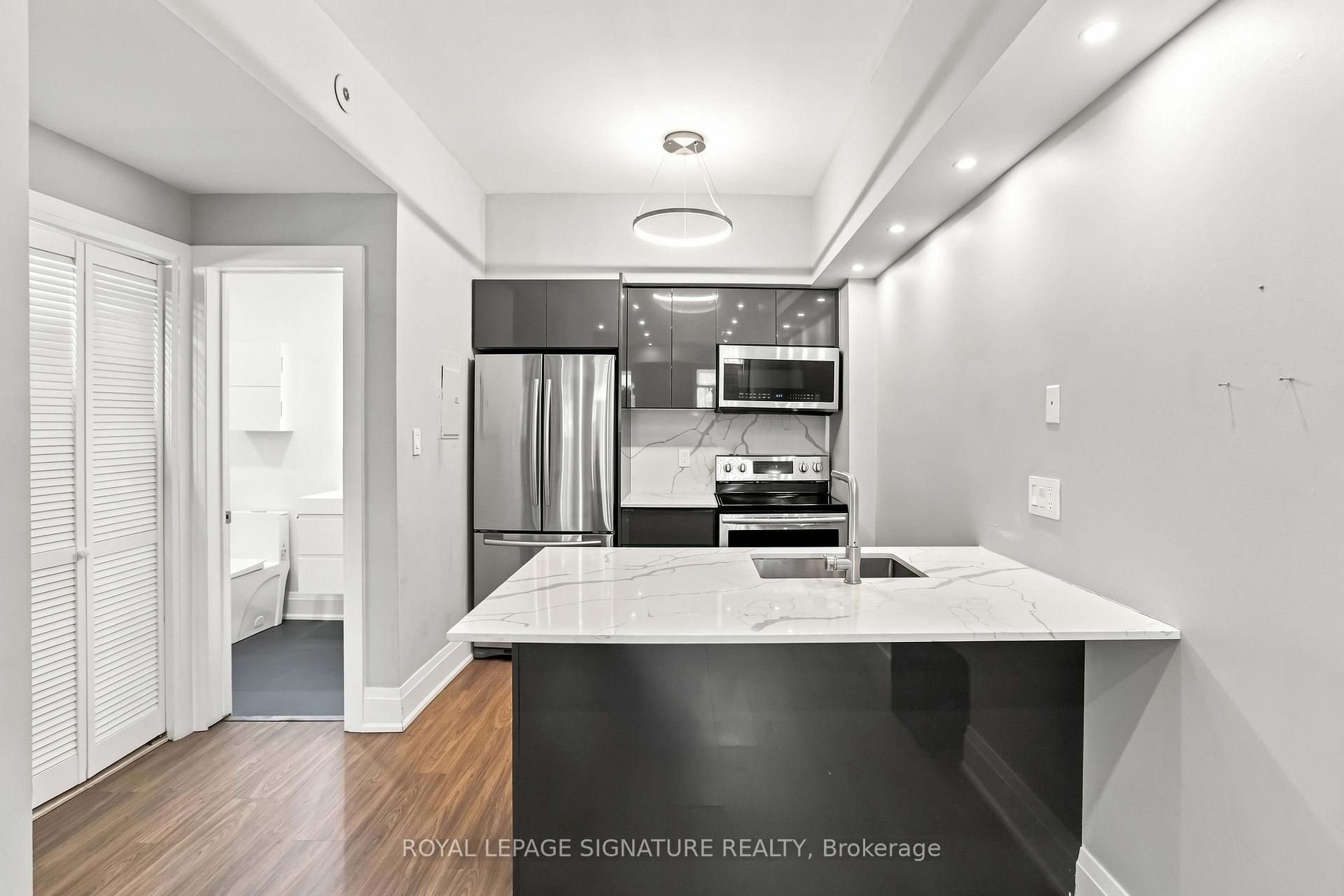 Photo 6 of Unit 9, 605 Shoreline Drive, Mississauga, Cooksville — HOMEH