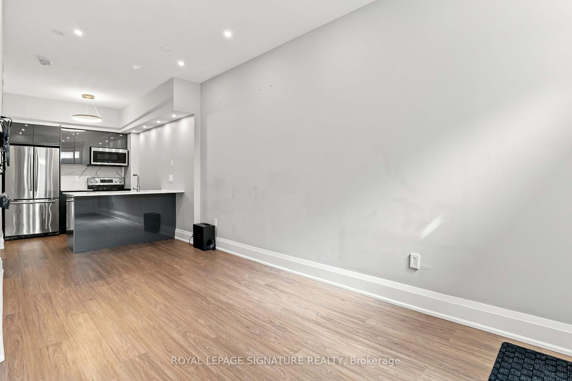 Photo 10 of Unit 9, 605 Shoreline Drive, Mississauga, Cooksville — HOMEH