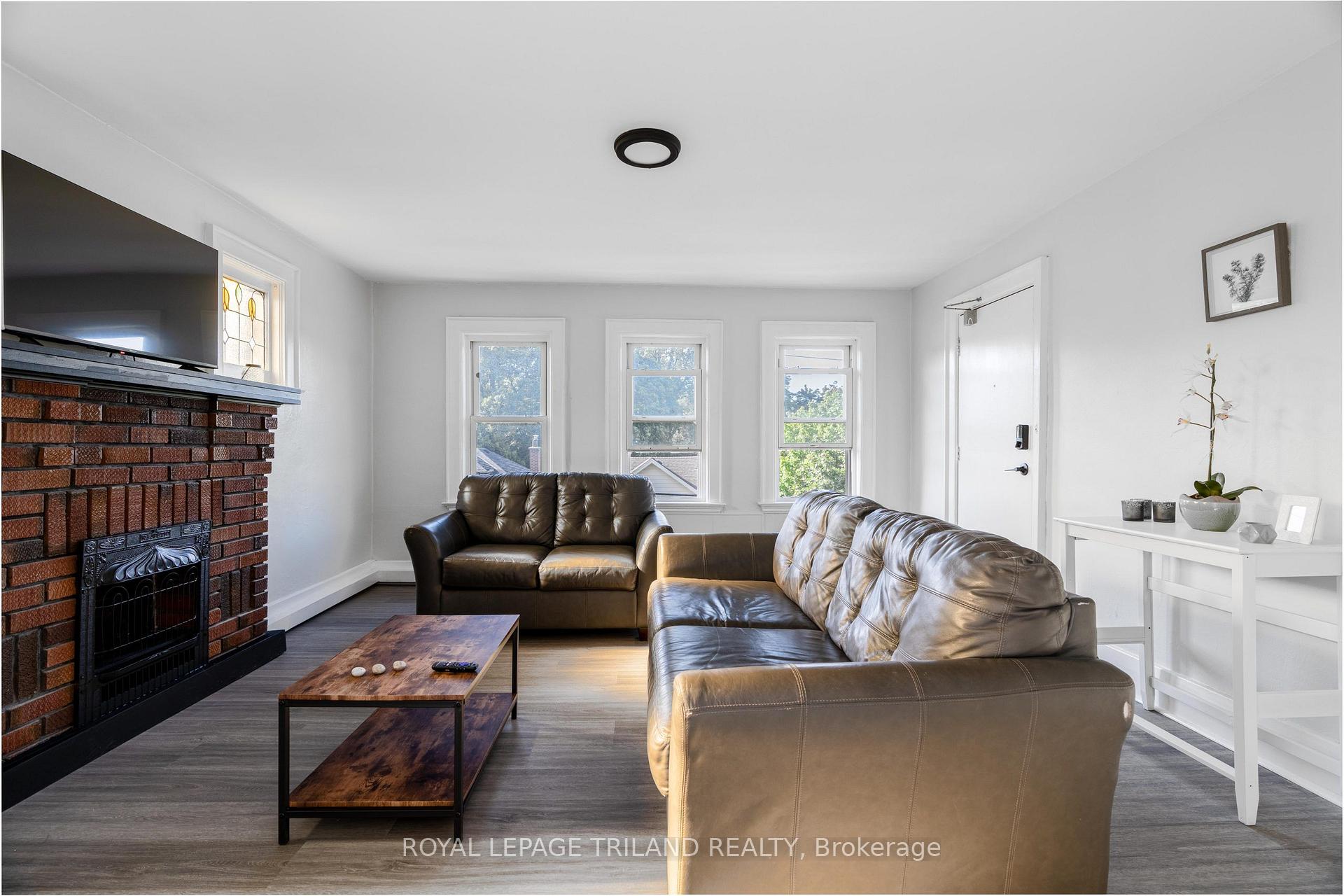 Photo 2 of Unit 9, 425 Mckenzie Avenue, London, South F — HOMEH