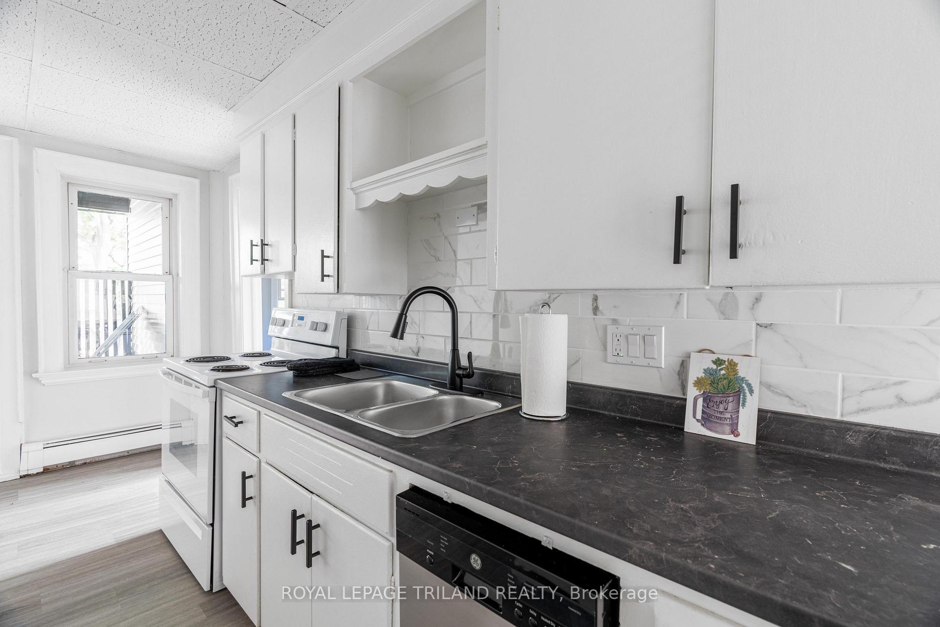 Photo 12 of Unit 9, 425 Mckenzie Avenue, London, South F — HOMEH