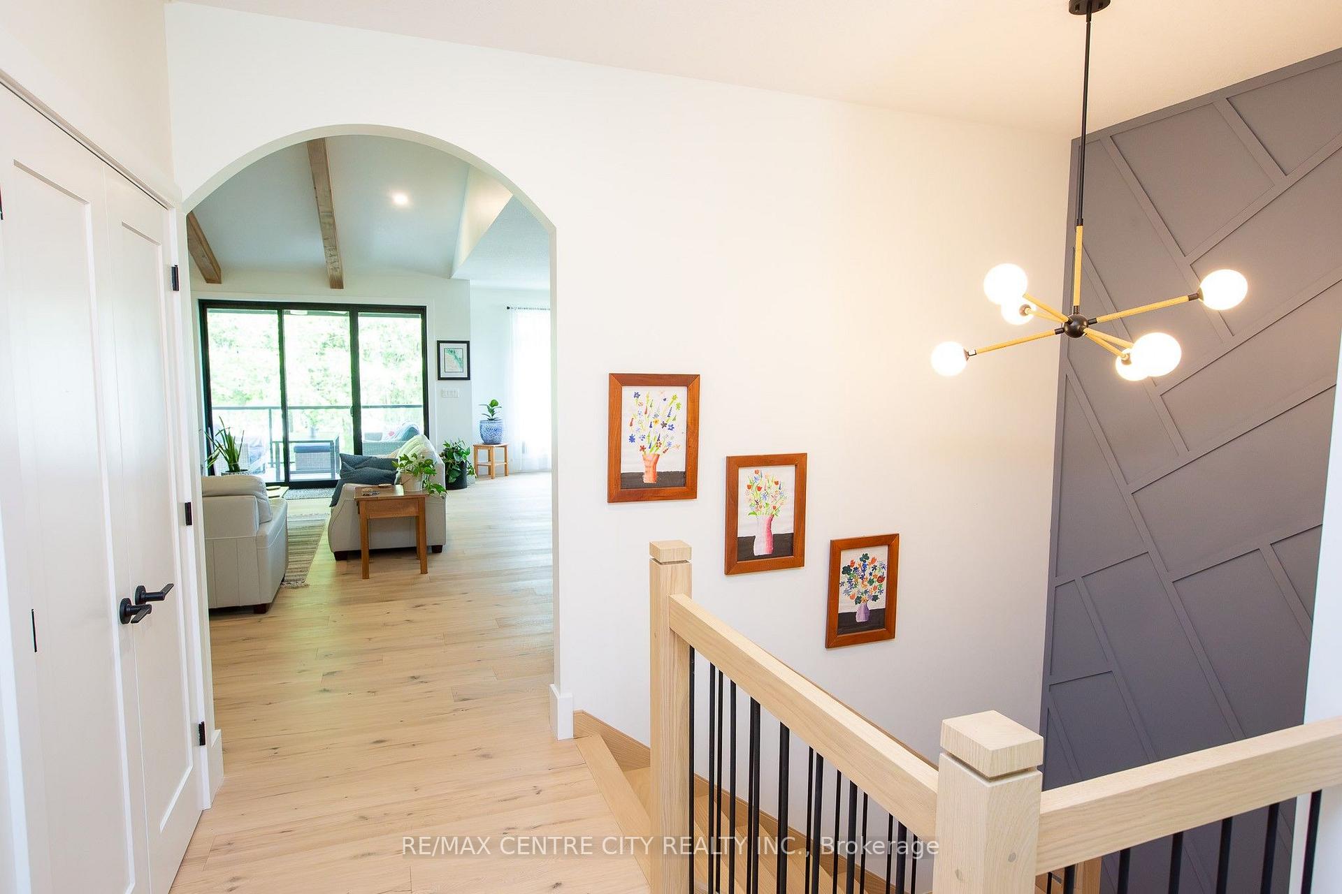 Photo 16 of 273 Foxborough Place, Thames Centre, Thorndale — HOMEH