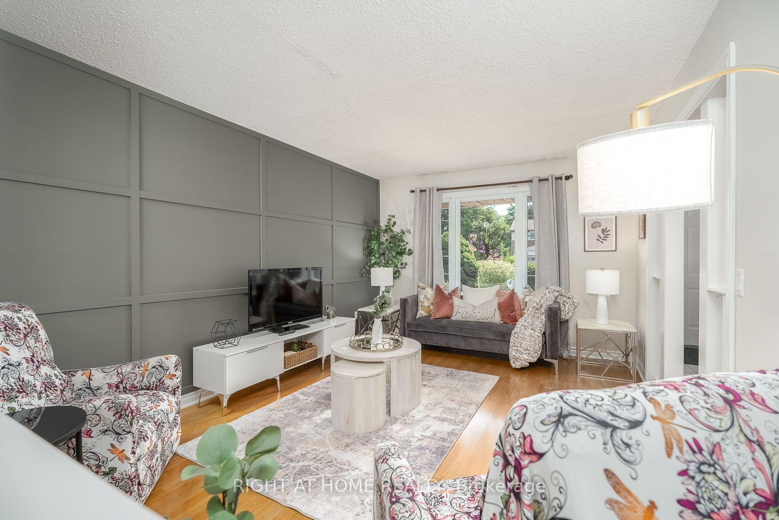 Photo 14 of 54 Niagara Place, Brampton, Westgate — HOMEH