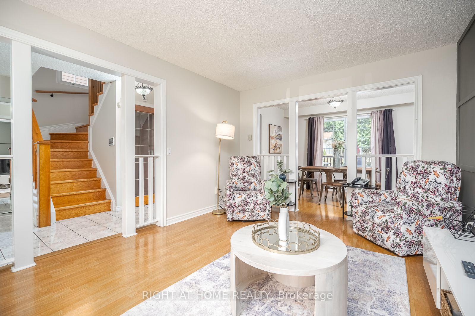 Photo 22 of 54 Niagara Place, Brampton, Westgate — HOMEH