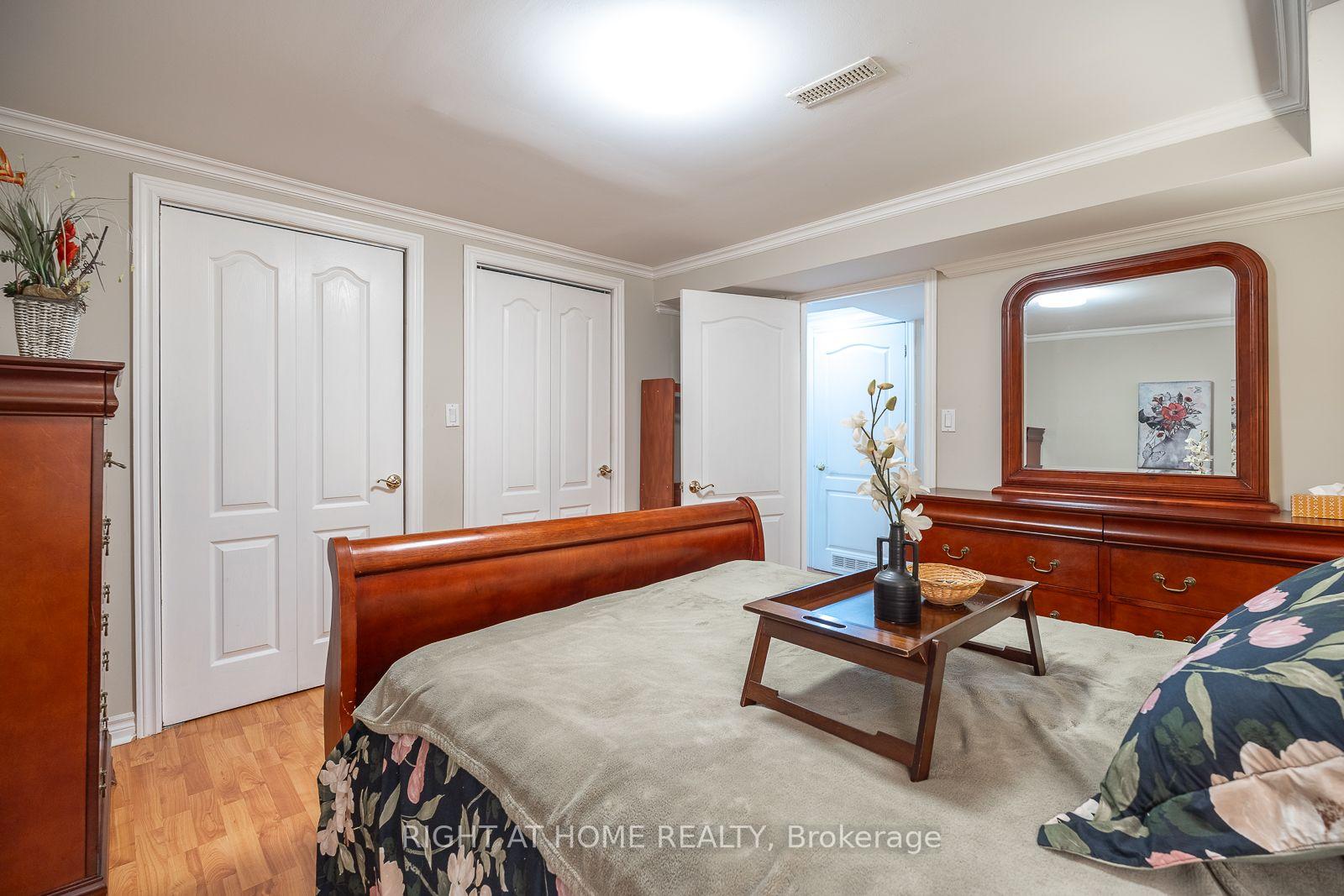 Photo 75 of 54 Niagara Place, Brampton, Westgate — HOMEH