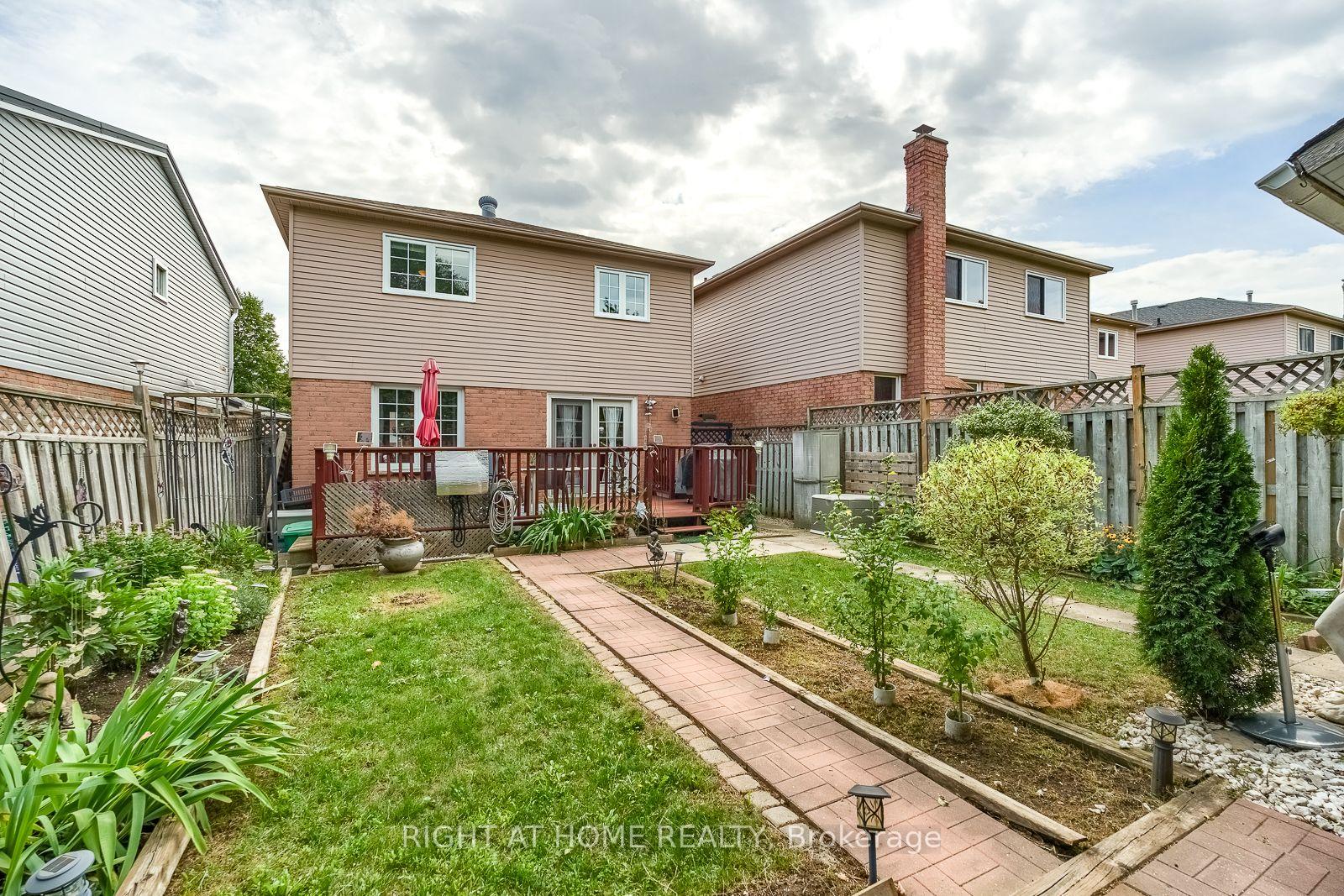 Photo 93 of 54 Niagara Place, Brampton, Westgate — HOMEH