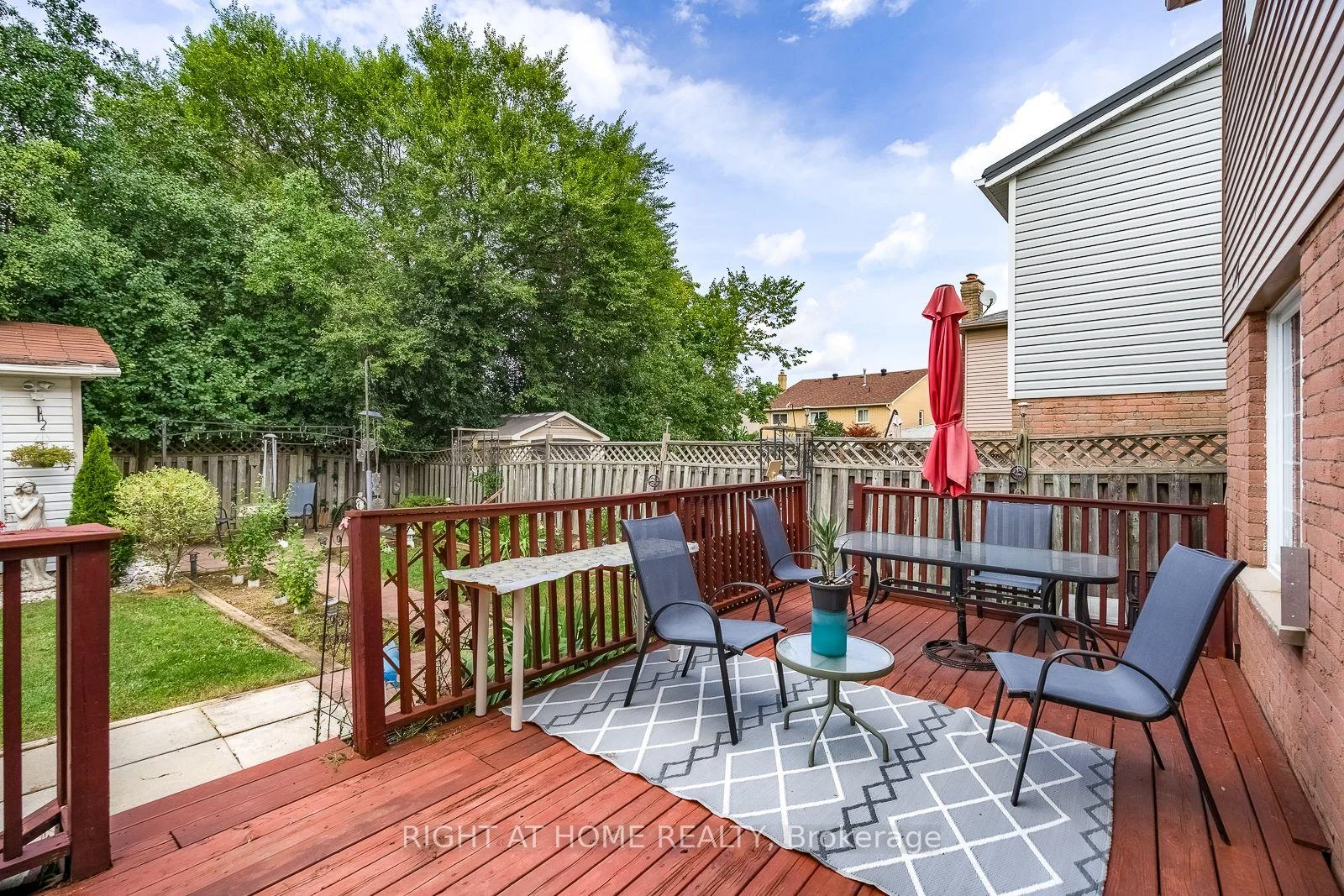 Photo 21 of 54 Niagara Place, Brampton, Westgate — HOMEH