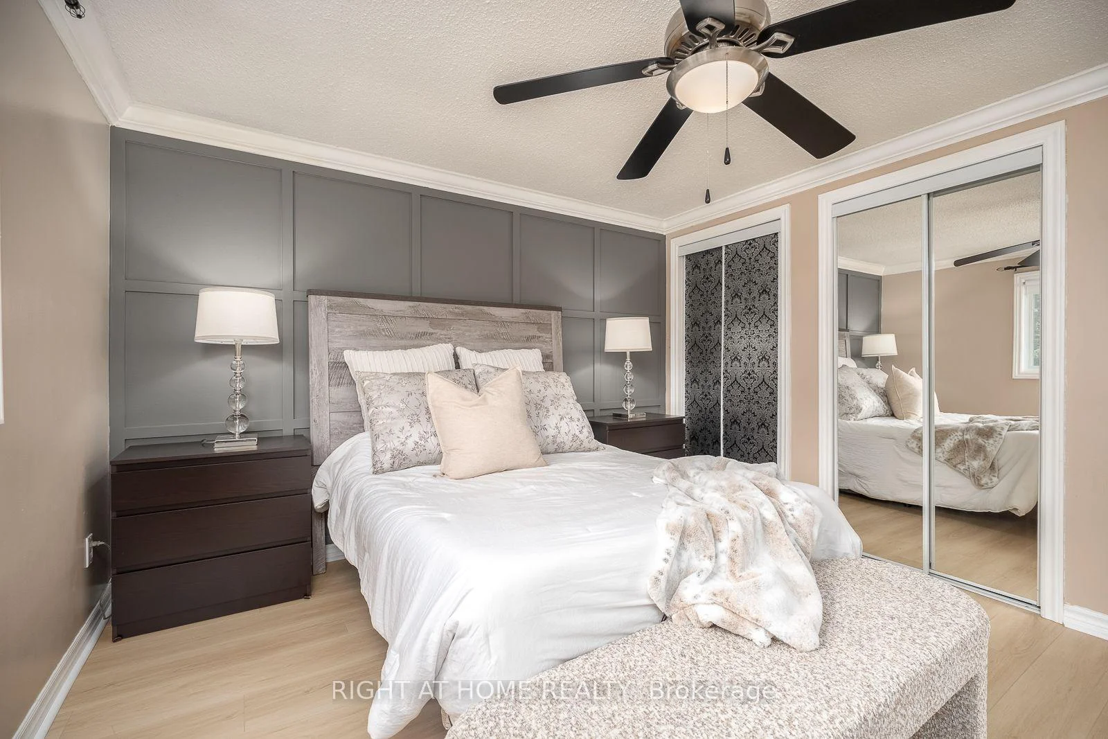 Photo 58 of 54 Niagara Place, Brampton, Westgate — HOMEH