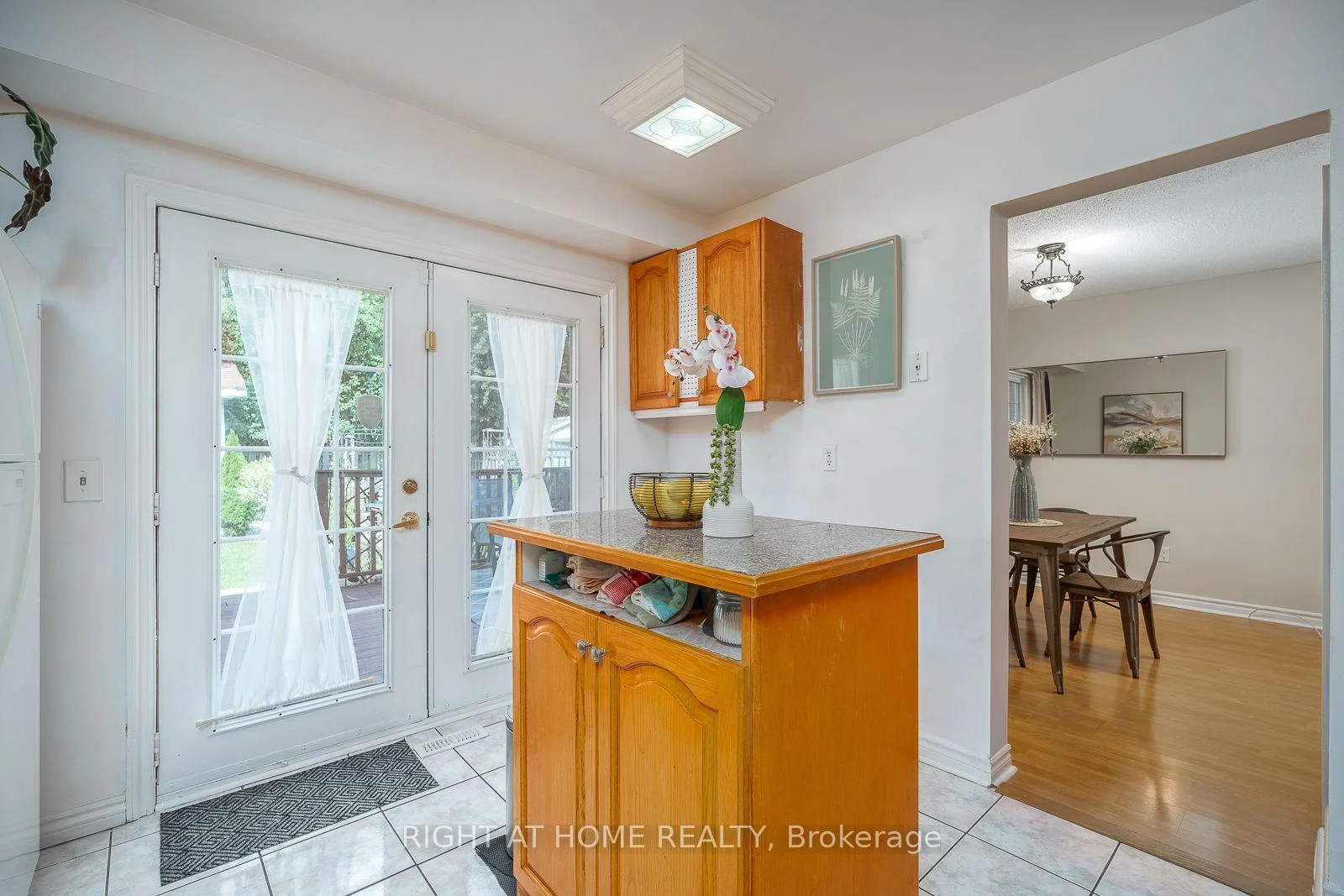 Photo 70 of 54 Niagara Place, Brampton, Westgate — HOMEH