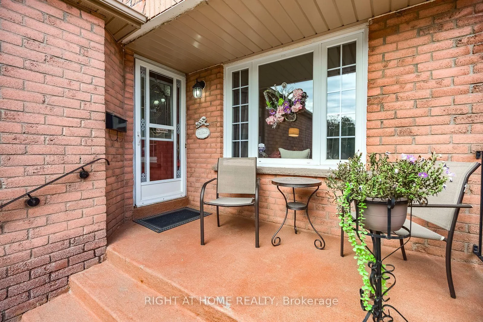 Photo 94 of 54 Niagara Place, Brampton, Westgate — HOMEH