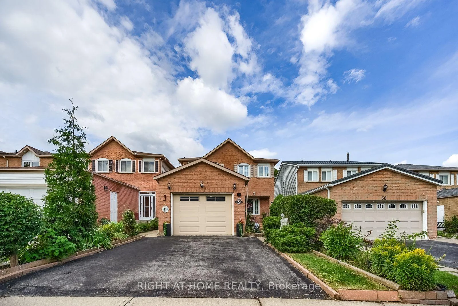 Photo 100 of 54 Niagara Place, Brampton, Westgate — HOMEH