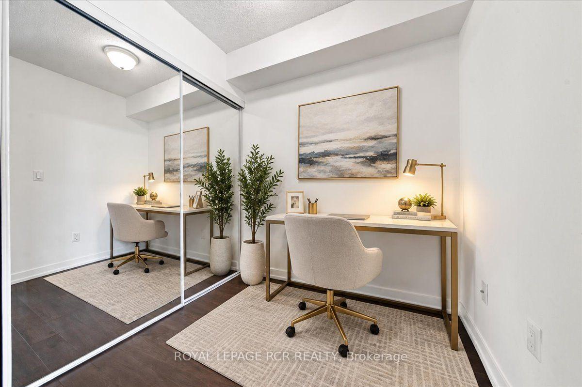 Photo 3 of Unit 908, 812 Lansdowne Avenue, Toronto, Dovercourt-Wallace Emerson-Junction — HOMEH