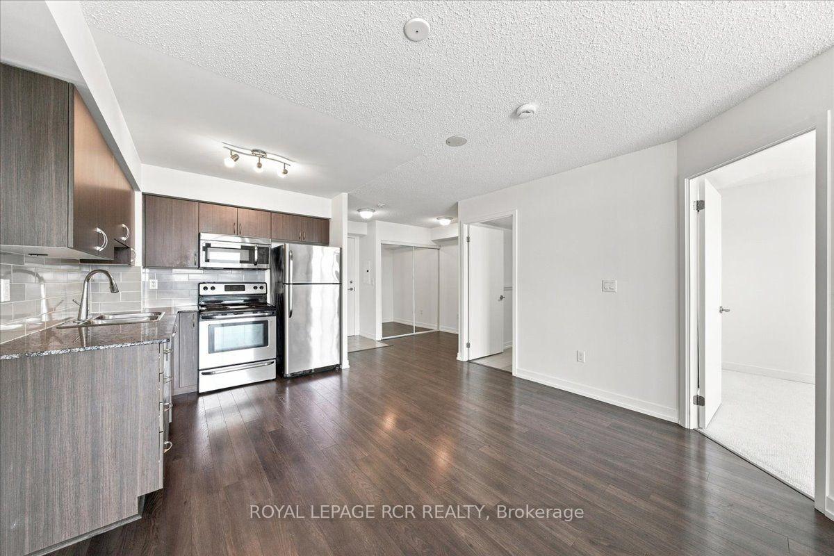 Photo 10 of Unit 908, 812 Lansdowne Avenue, Toronto, Dovercourt-Wallace Emerson-Junction — HOMEH