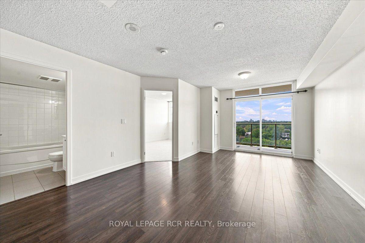 Photo 2 of Unit 908, 812 Lansdowne Avenue, Toronto, Dovercourt-Wallace Emerson-Junction — HOMEH