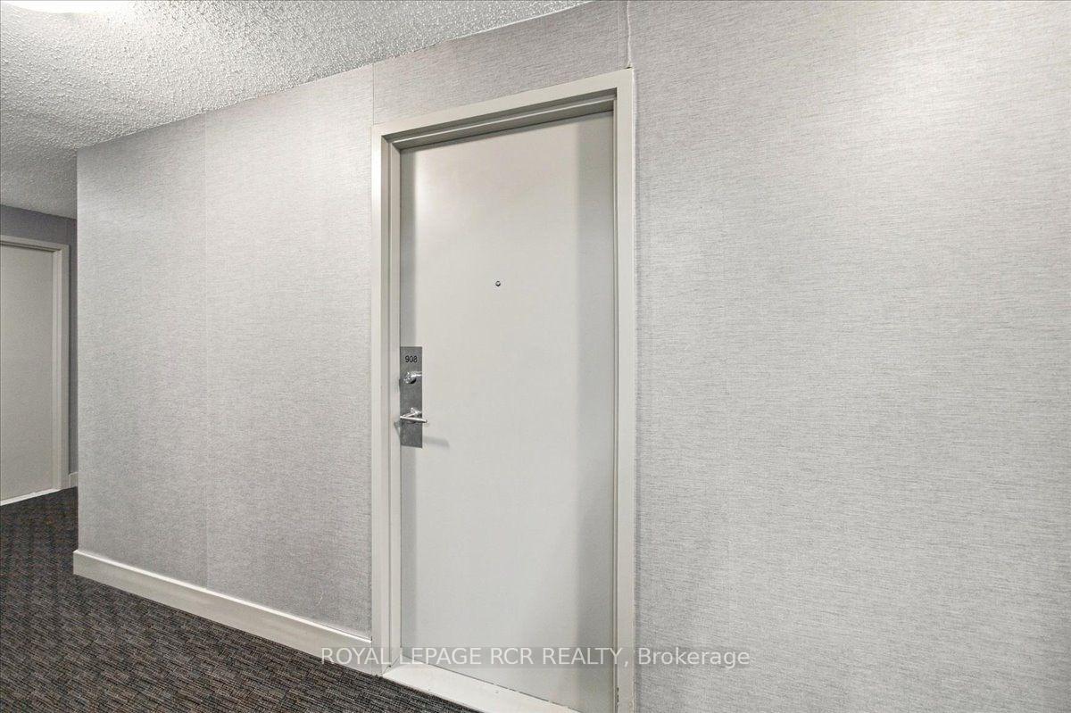 Photo 21 of Unit 908, 812 Lansdowne Avenue, Toronto, Dovercourt-Wallace Emerson-Junction — HOMEH