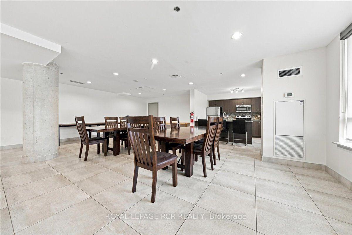 Photo 22 of Unit 908, 812 Lansdowne Avenue, Toronto, Dovercourt-Wallace Emerson-Junction — HOMEH