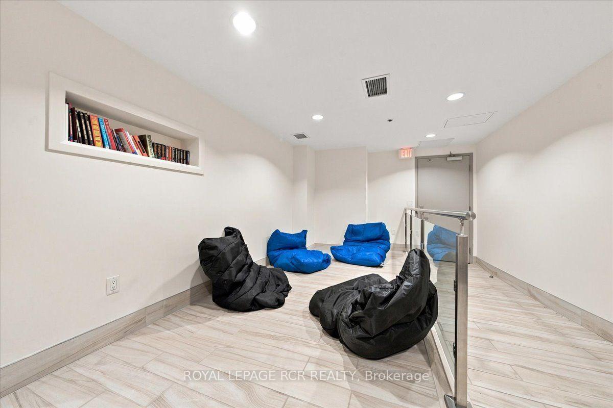 Photo 25 of Unit 908, 812 Lansdowne Avenue, Toronto, Dovercourt-Wallace Emerson-Junction — HOMEH