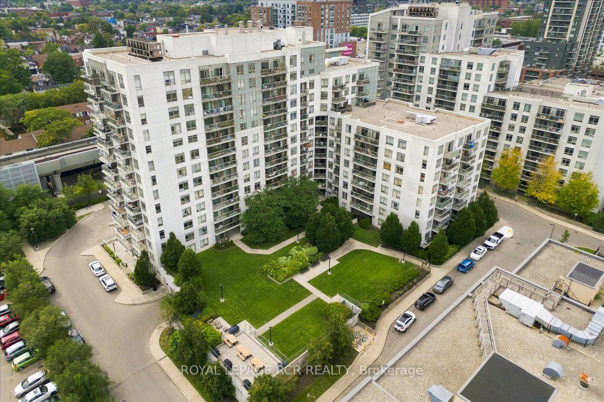 Photo 33 of Unit 908, 812 Lansdowne Avenue, Toronto, Dovercourt-Wallace Emerson-Junction — HOMEH
