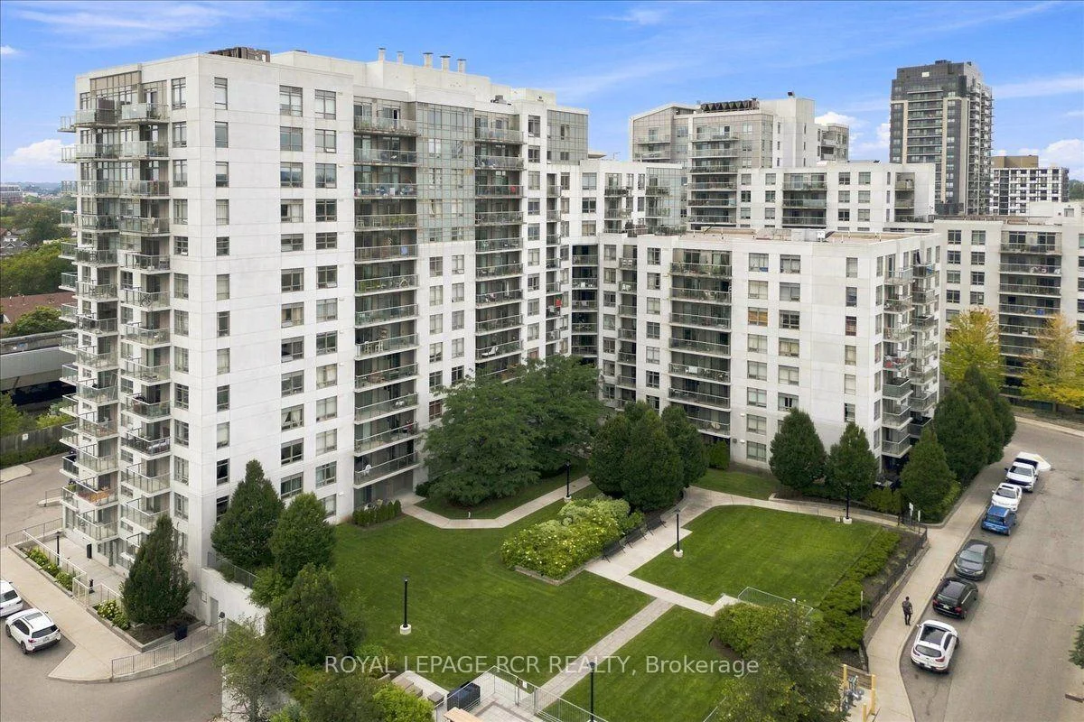 Photo 6 of Unit 908, 812 Lansdowne Avenue, Toronto, Dovercourt-Wallace Emerson-Junction — HOMEH