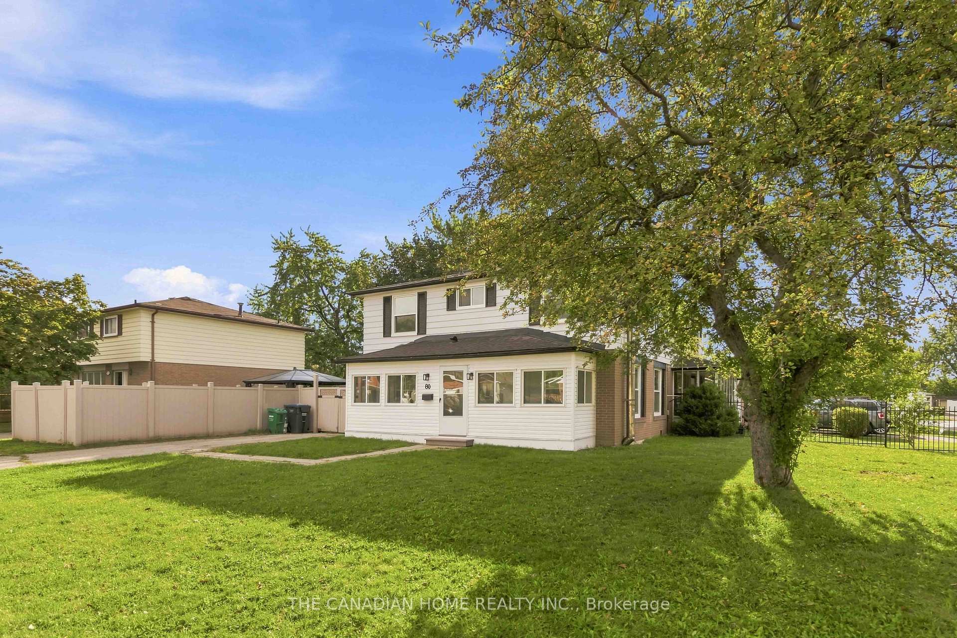 Photo 3 of 80 Flamingo Crescent, Brampton, Southgate — HOMEH