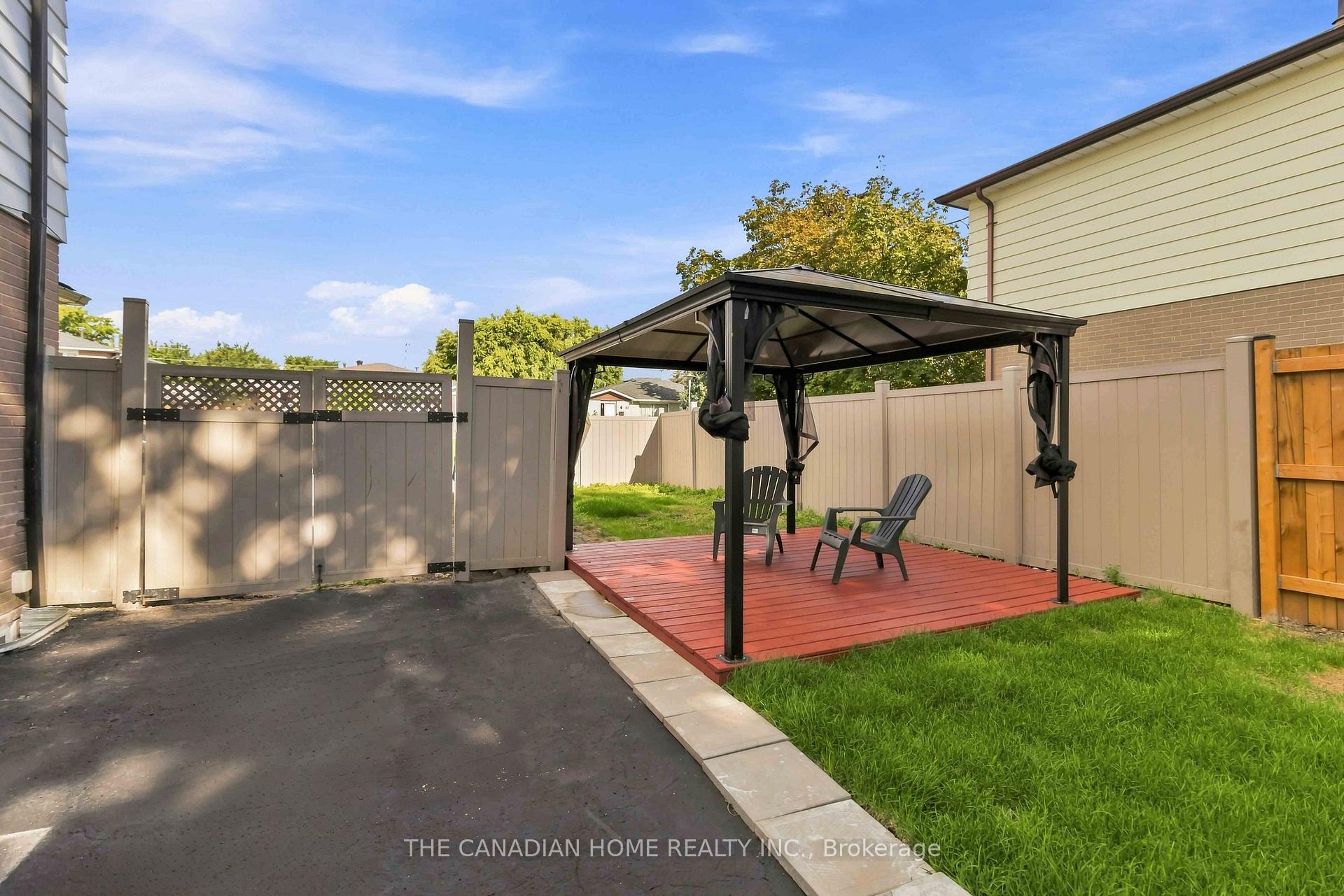 Photo 33 of 80 Flamingo Crescent, Brampton, Southgate — HOMEH